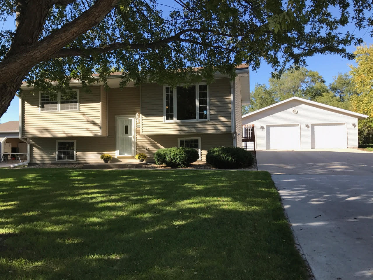 156 S Harmon Dr