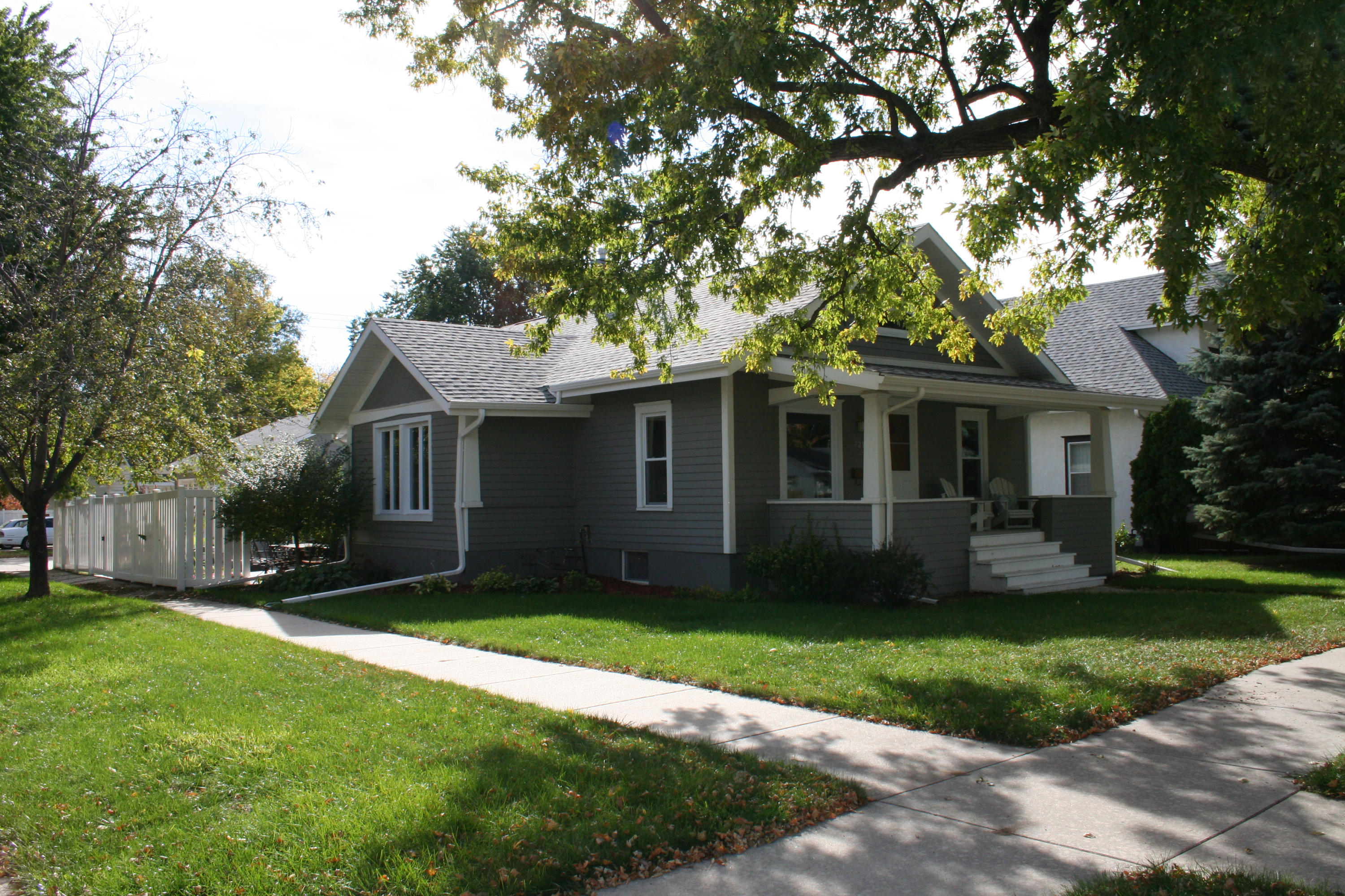721 E 6th Ave