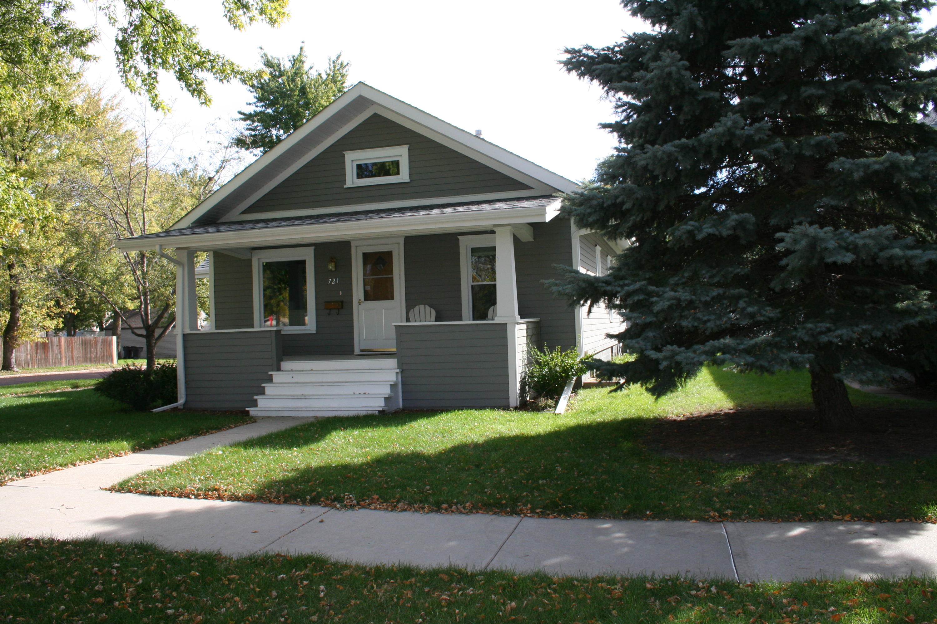 721 E 6th Ave