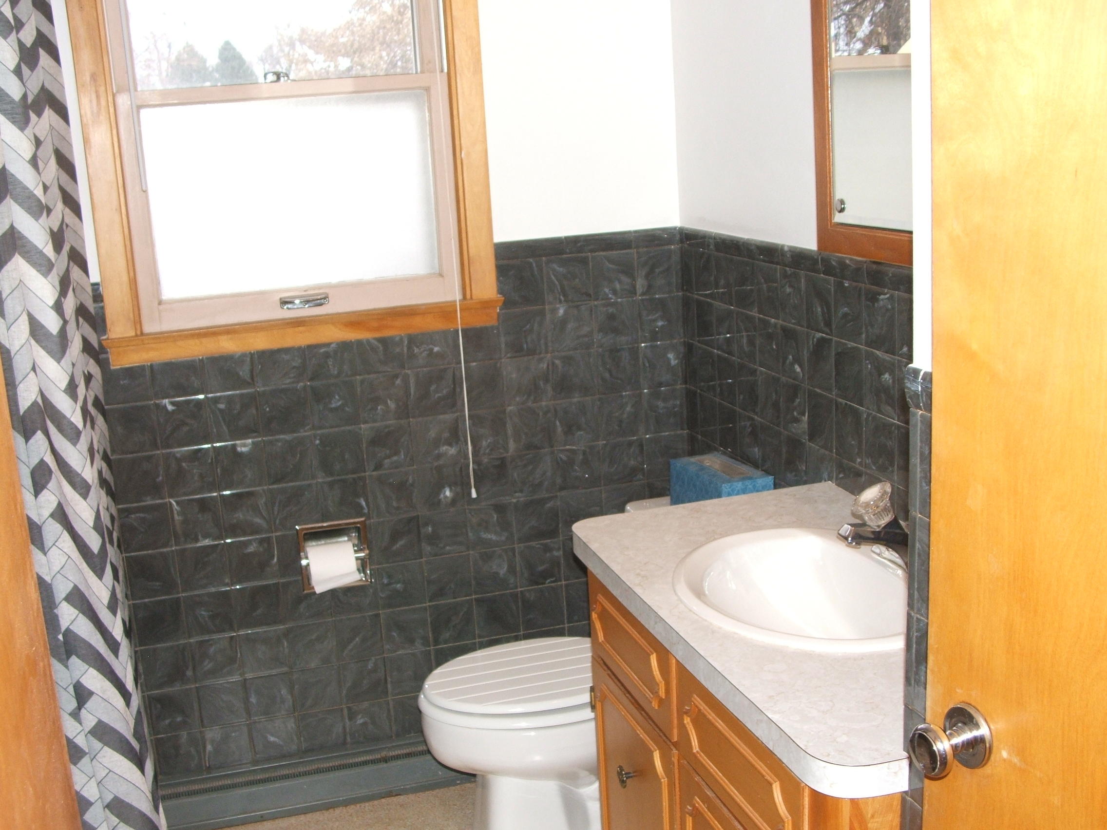 925 W Elm St