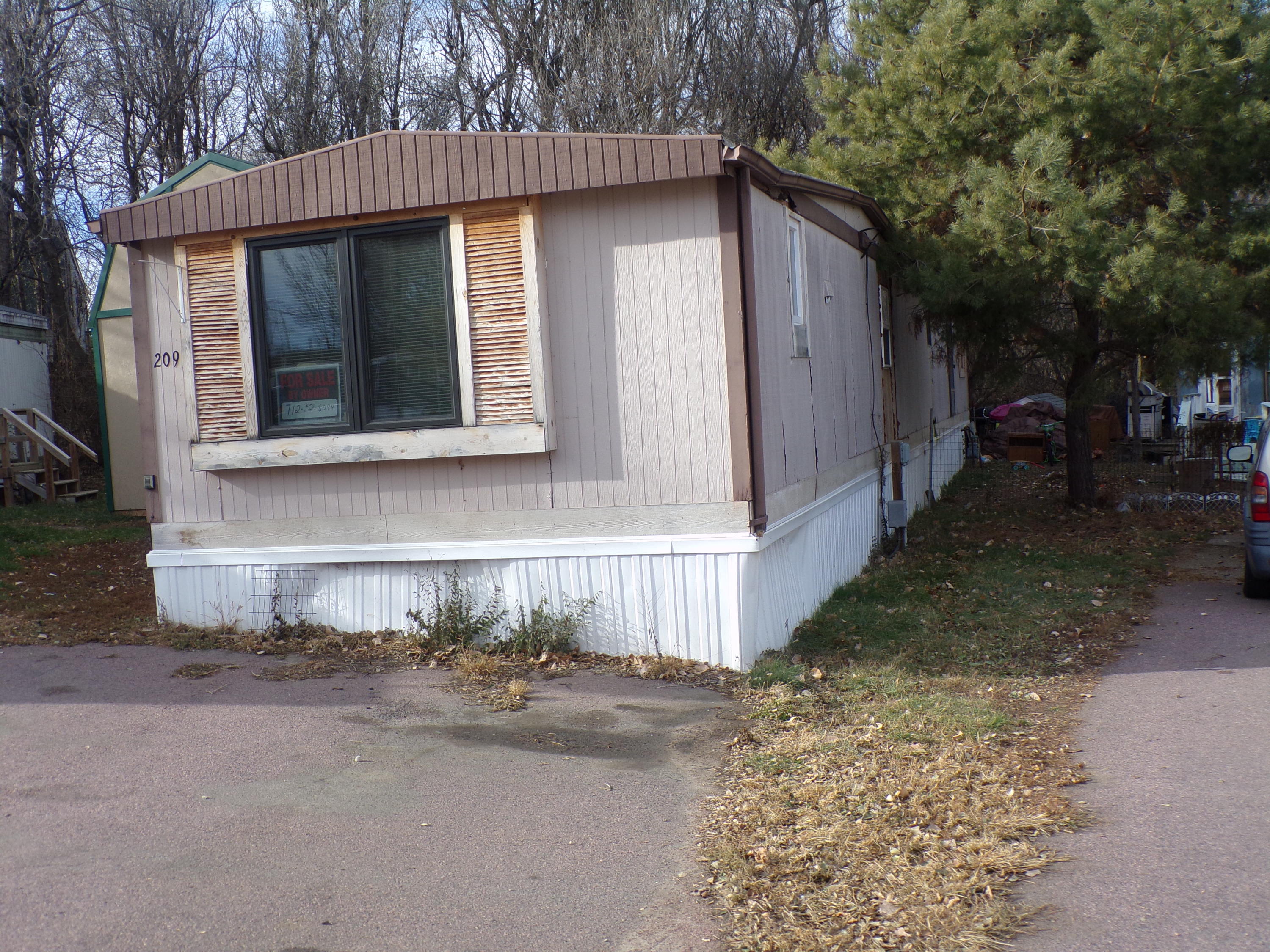 1220 E Havens #209 St
