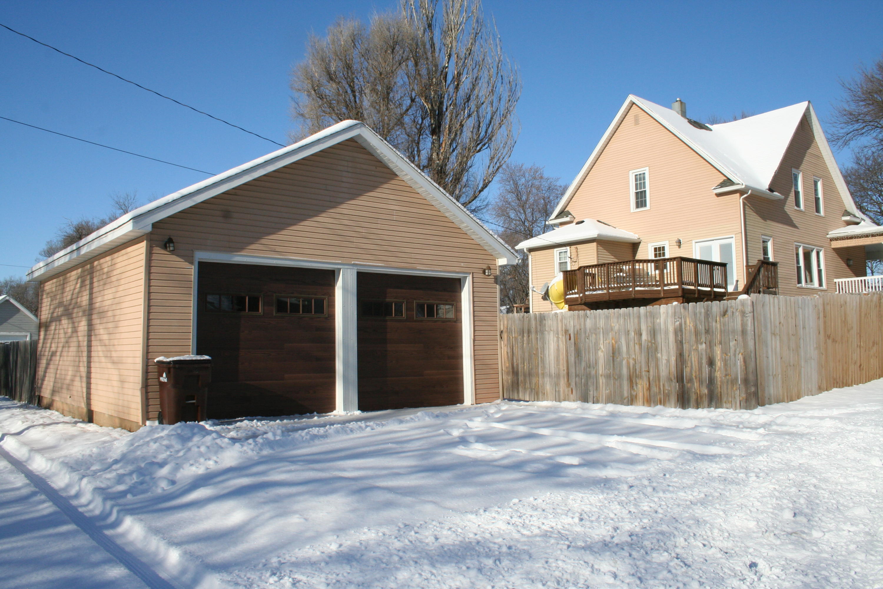 1101 W 4th Ave