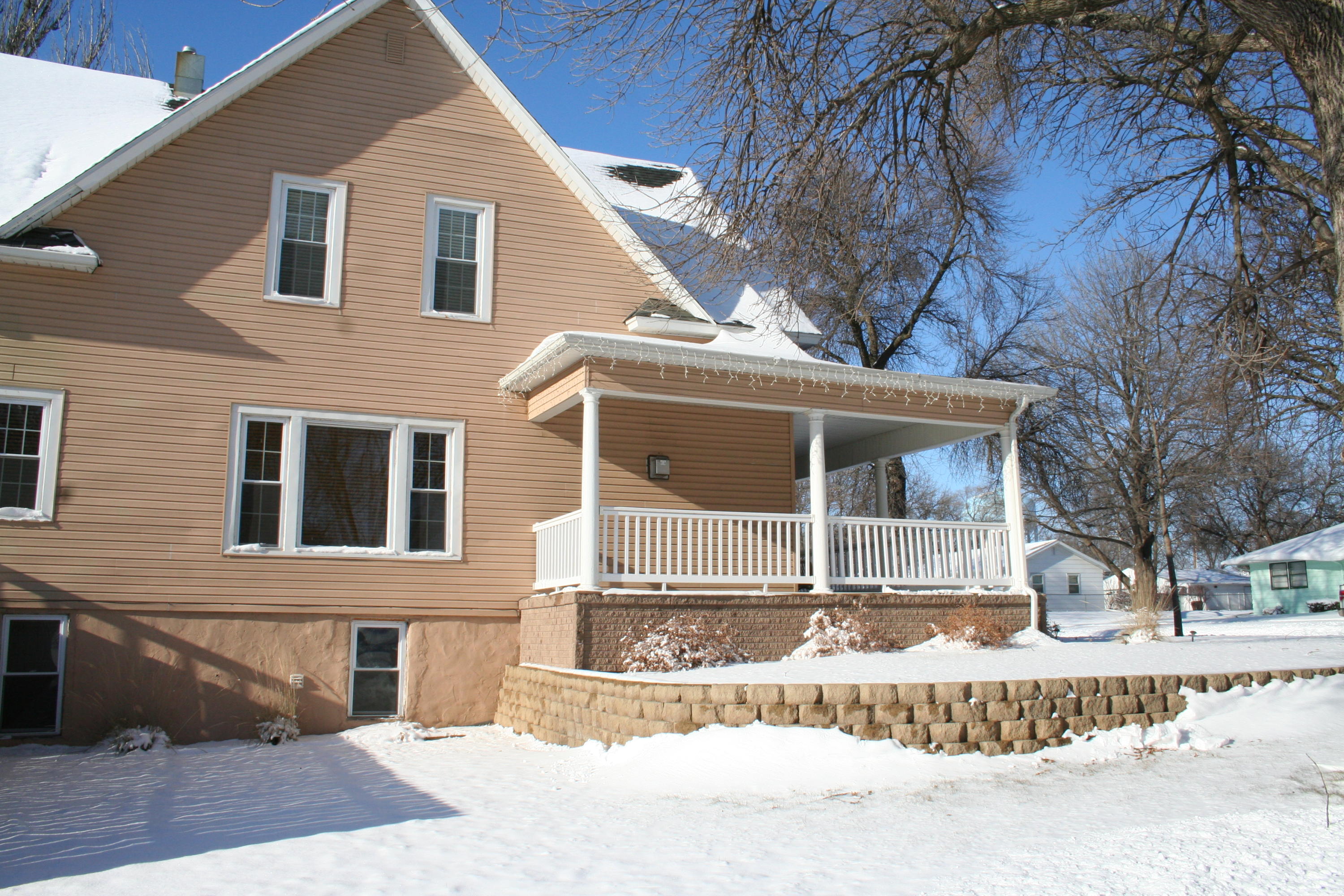 1101 W 4th Ave