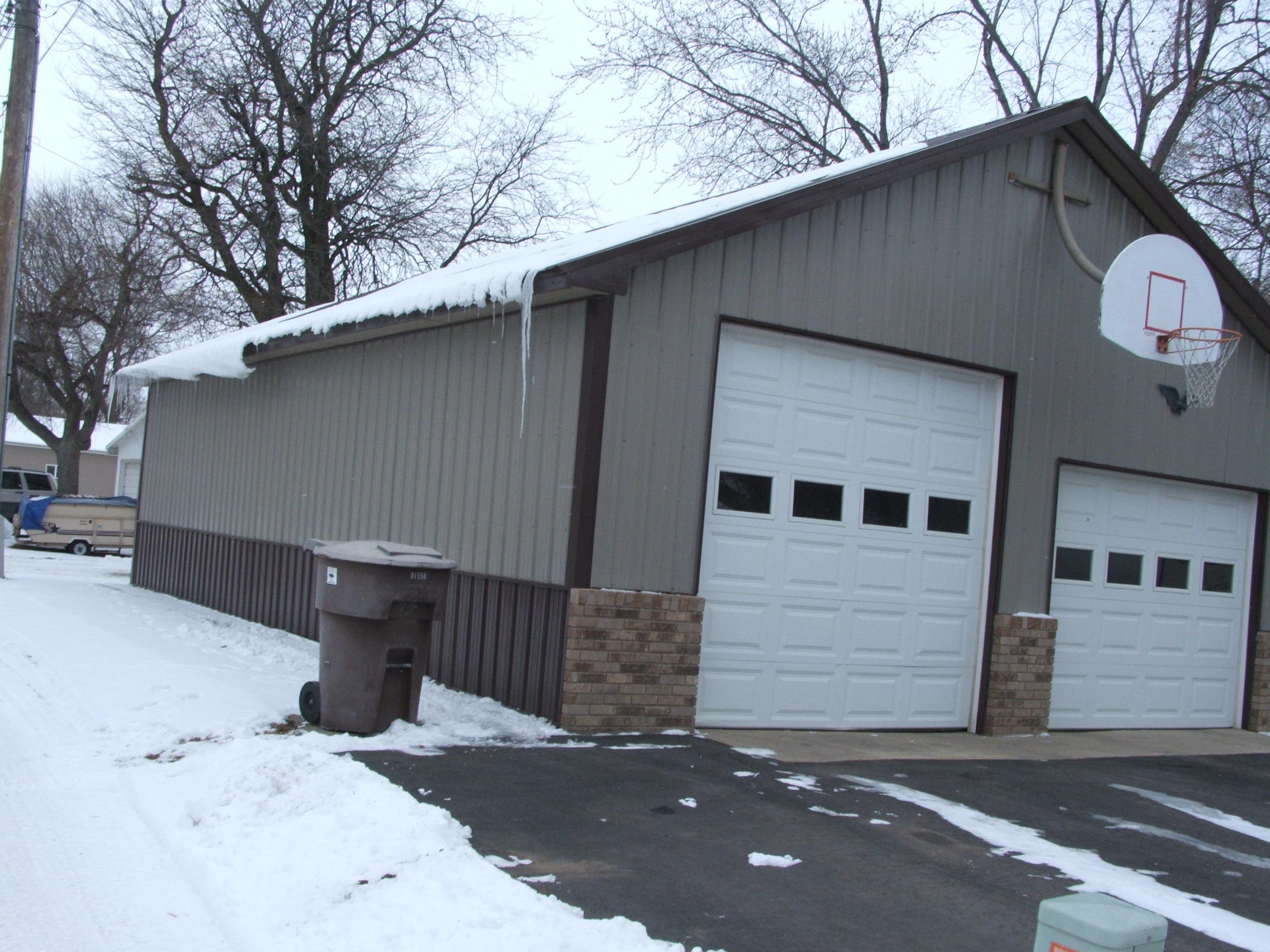 723 E Hanson Ave