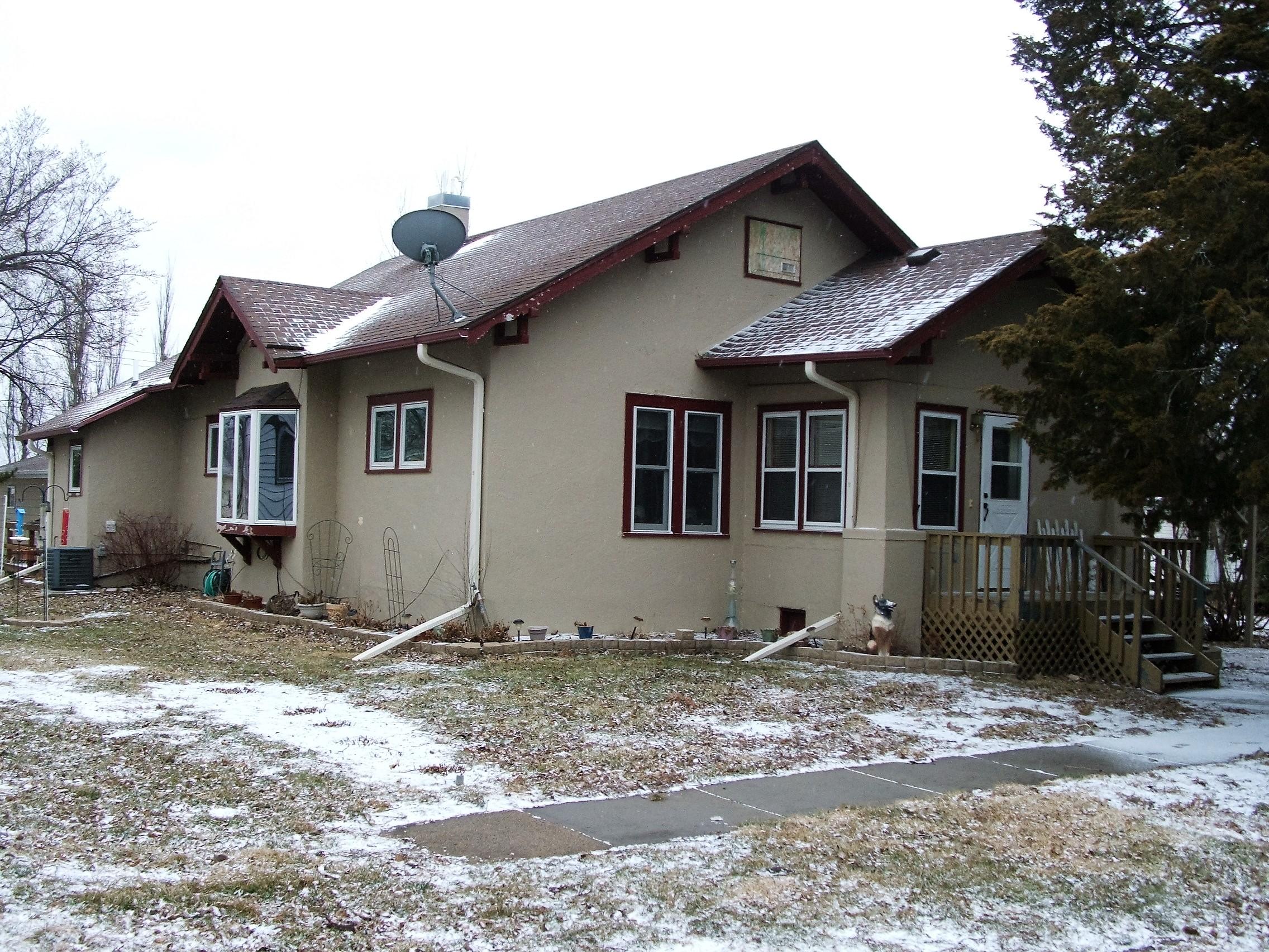305 S 2nd Ave
