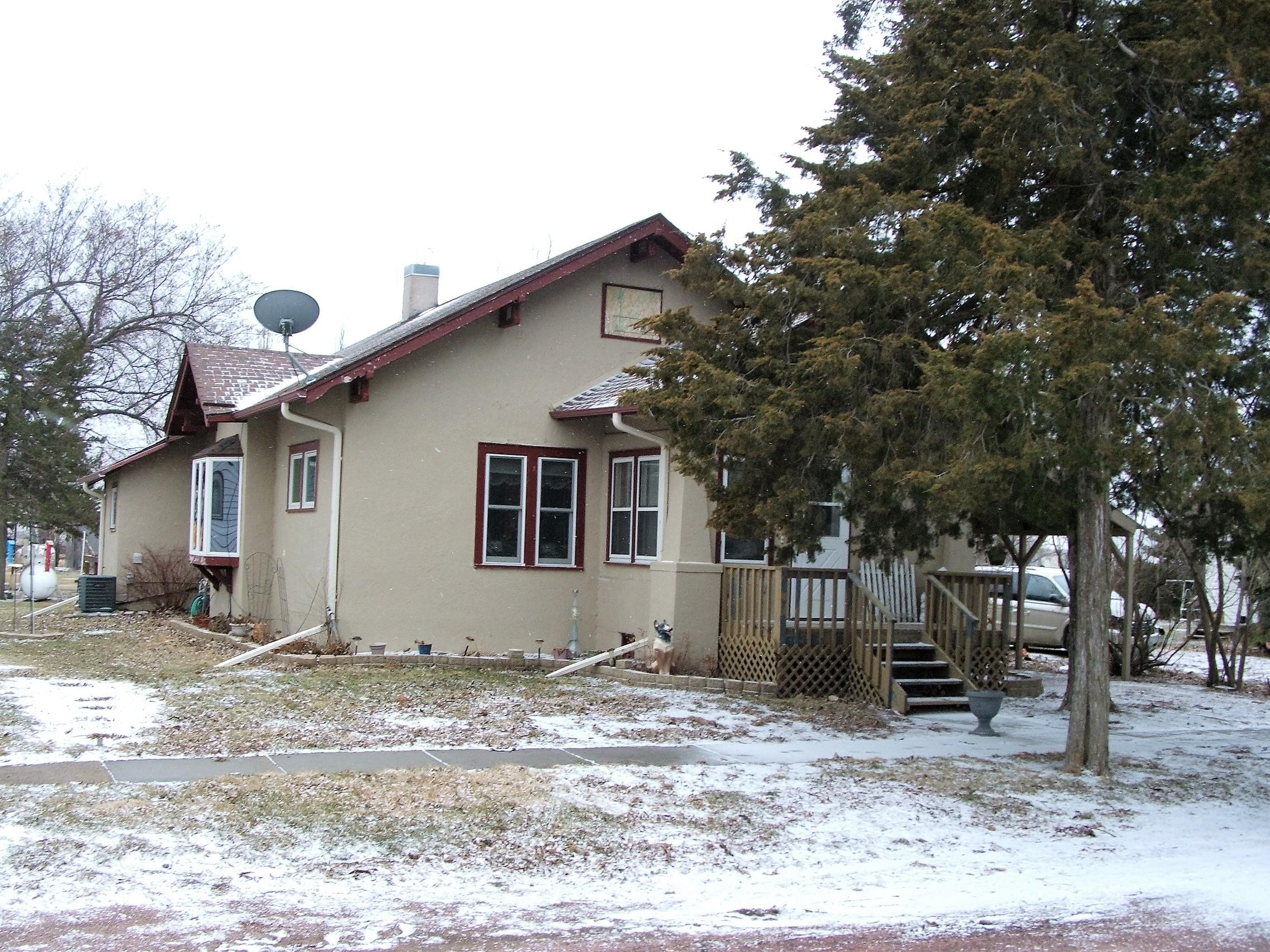 305 S 2nd Ave