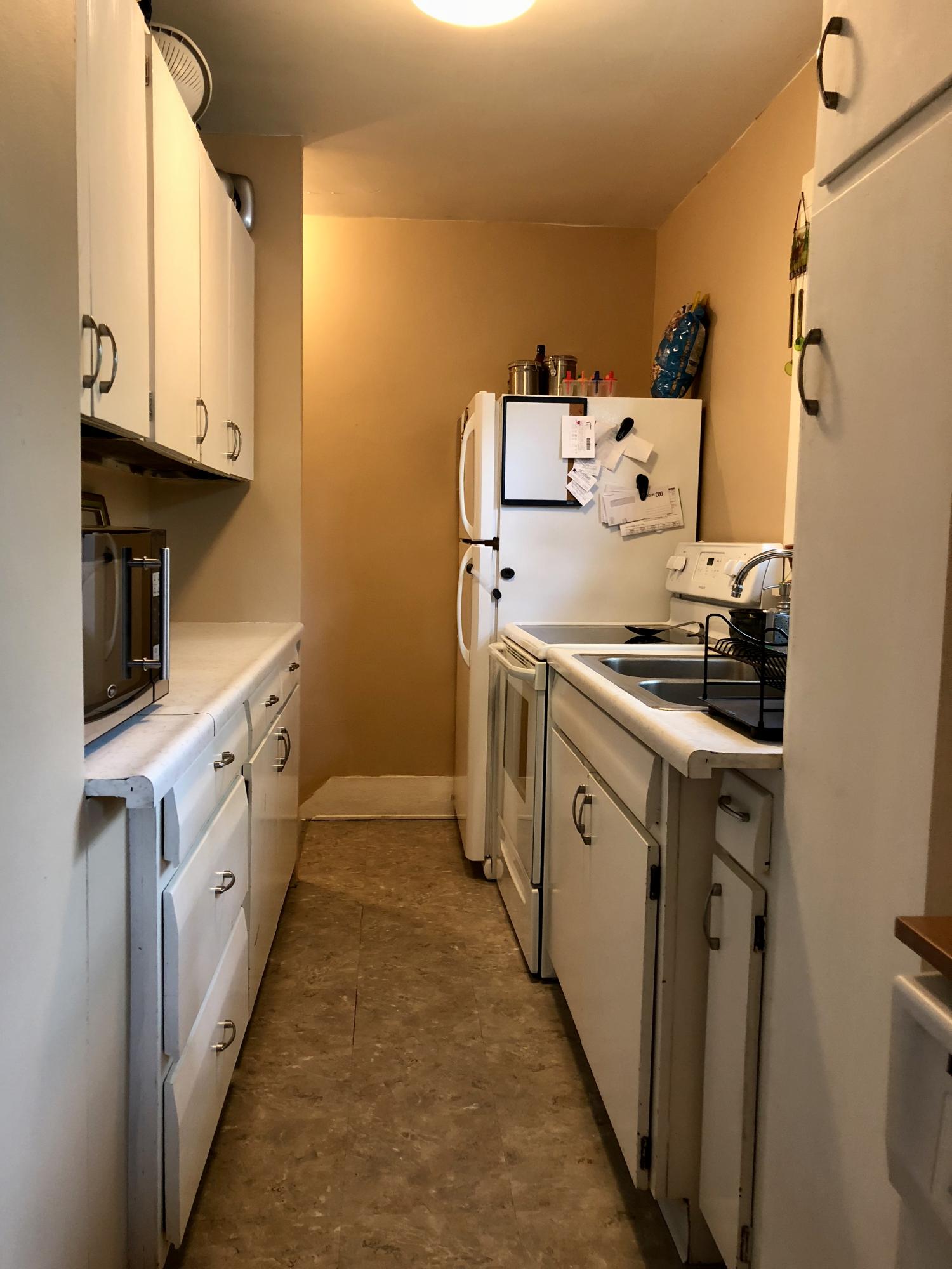 221 W 12th Ave