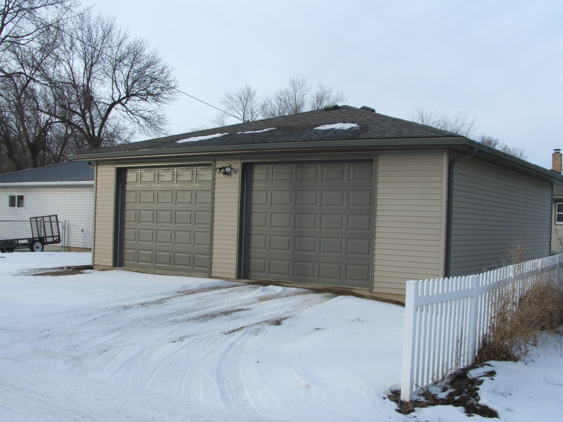 1109 E 3 Ave