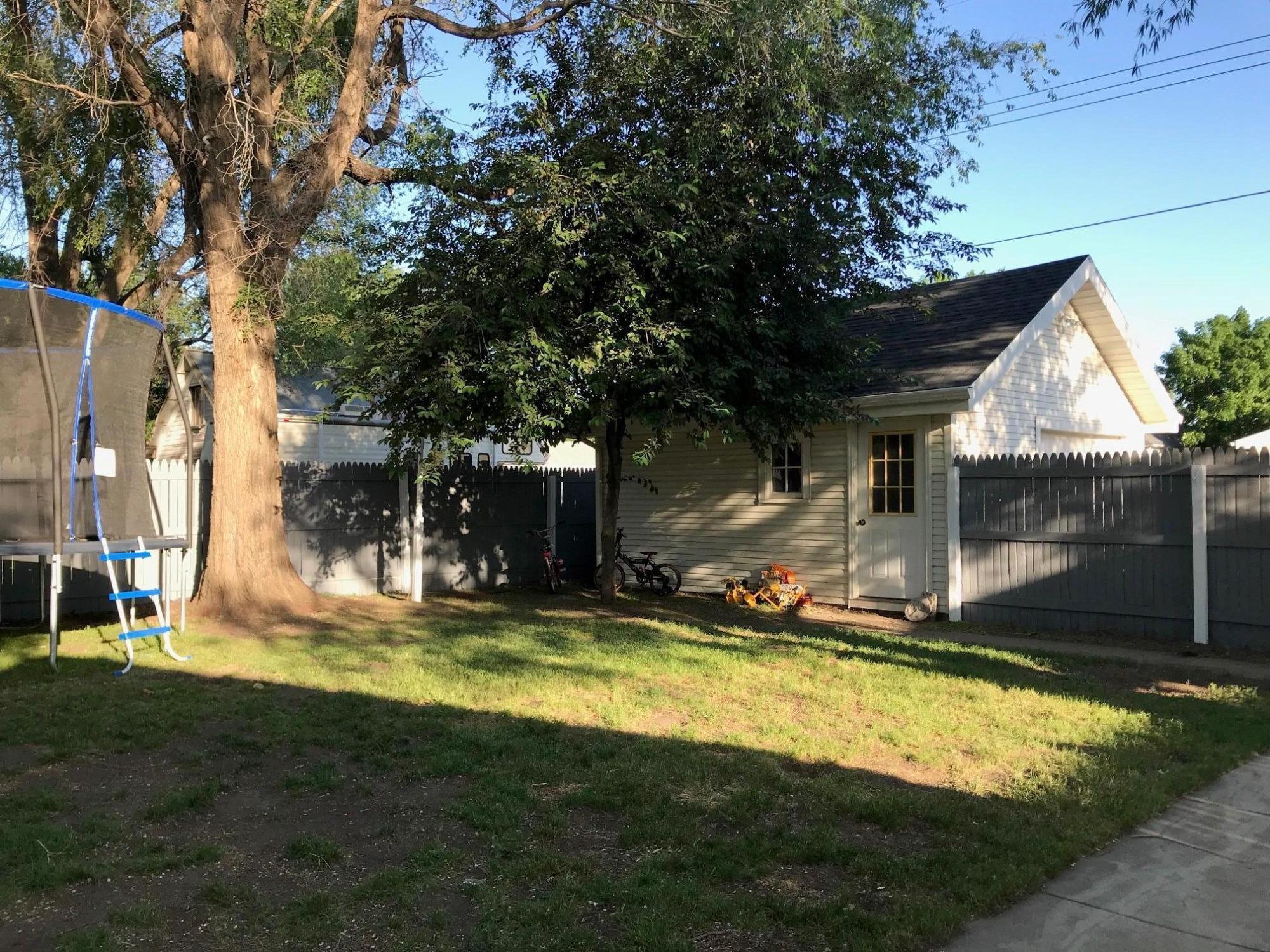 605 E 1st Ave