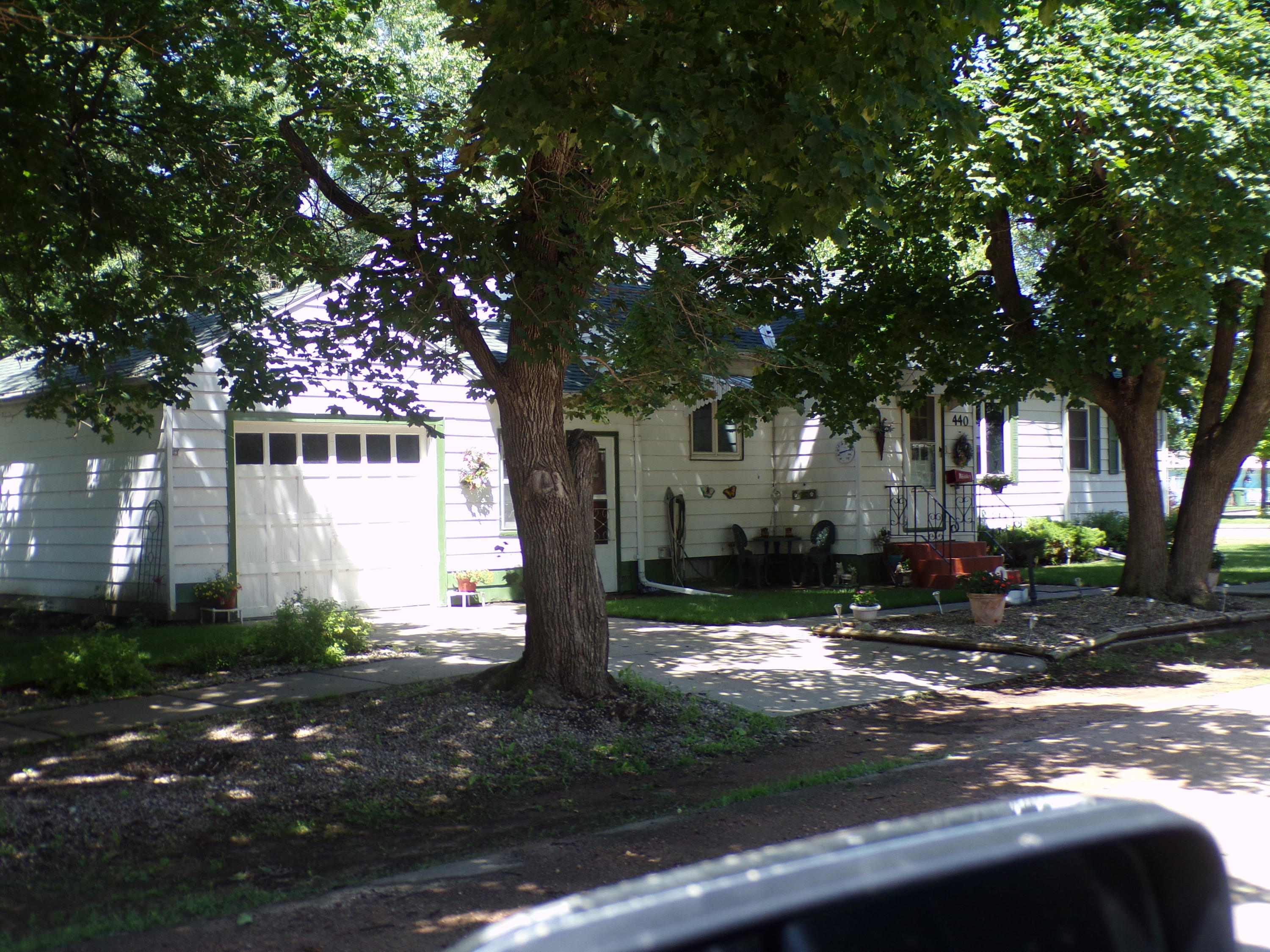 440 4th Ave