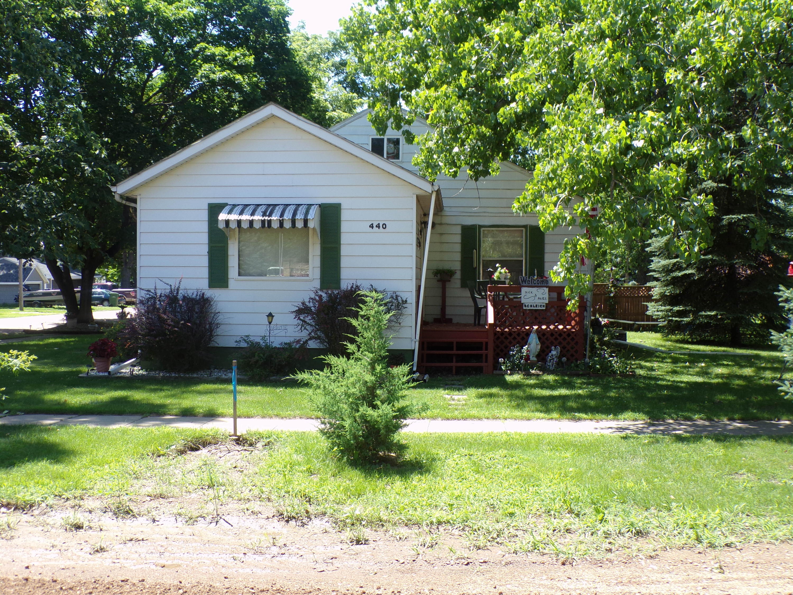 440 4th Ave