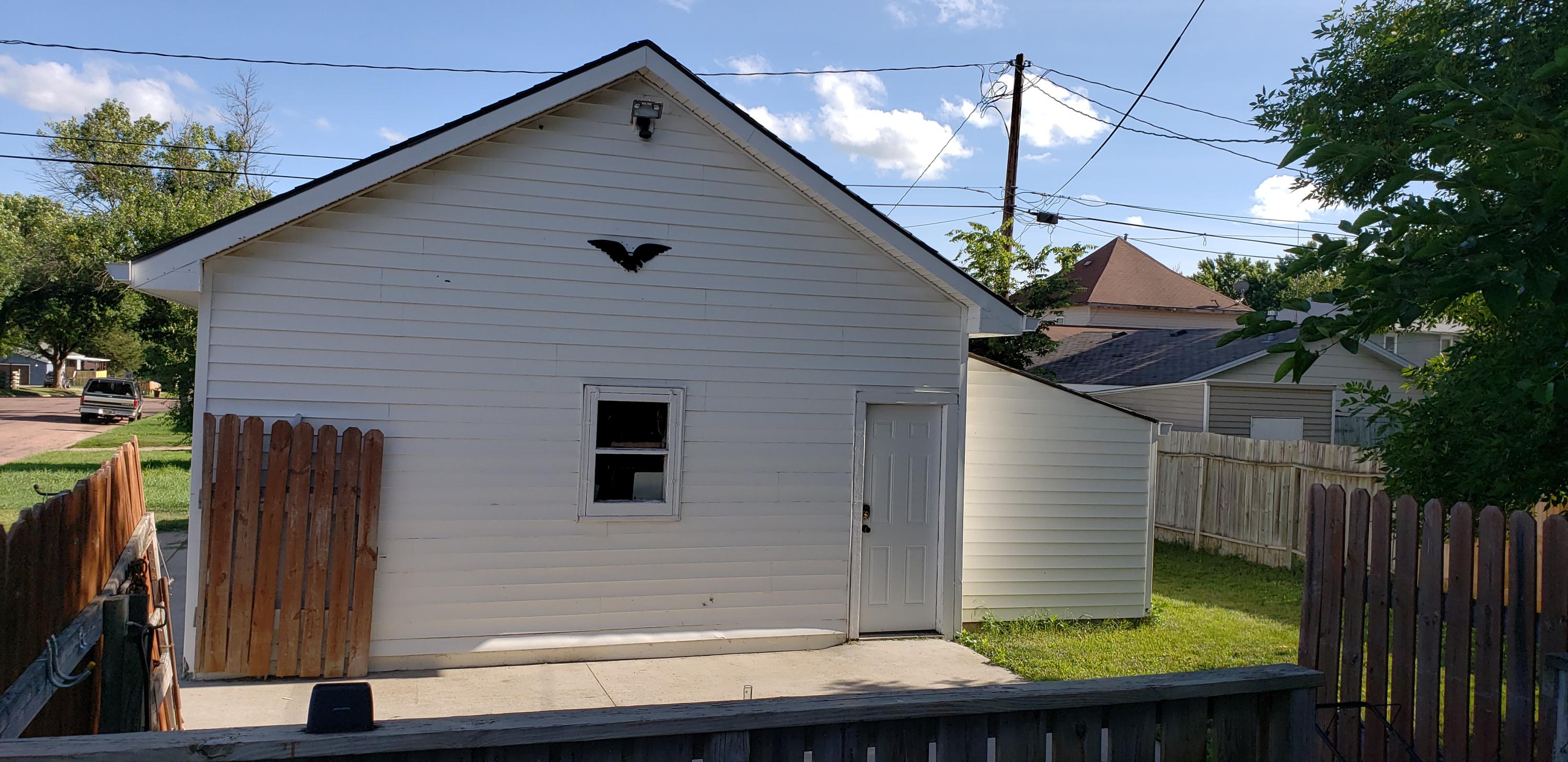 1001 W 5th