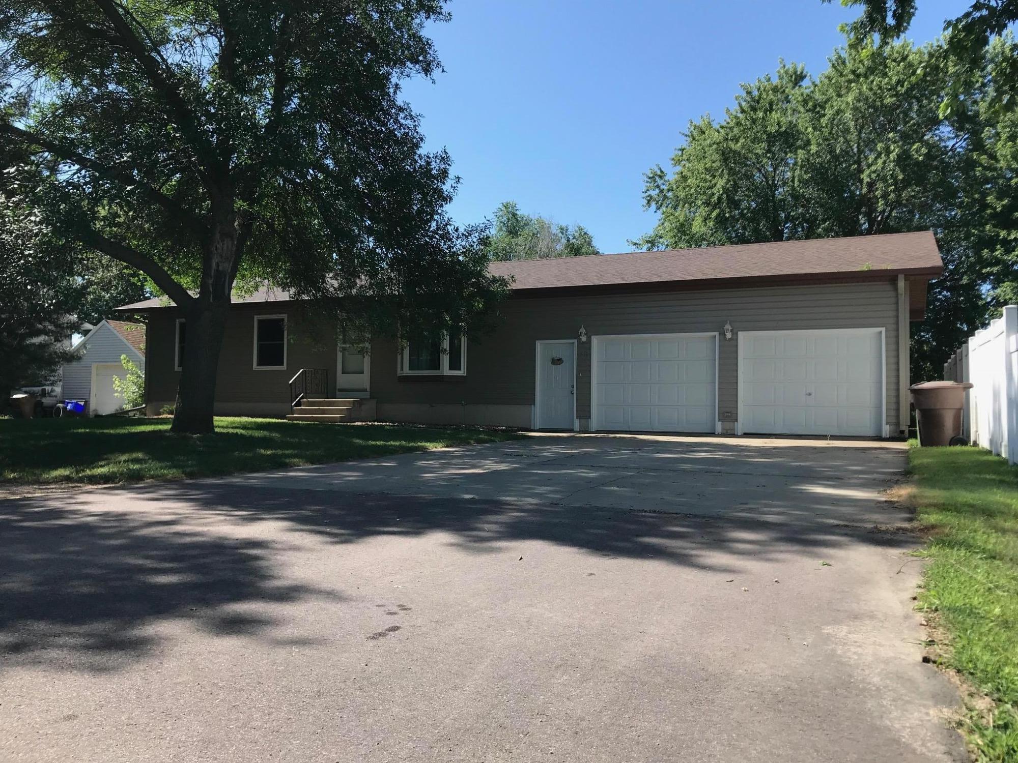 28 S Harmon Dr