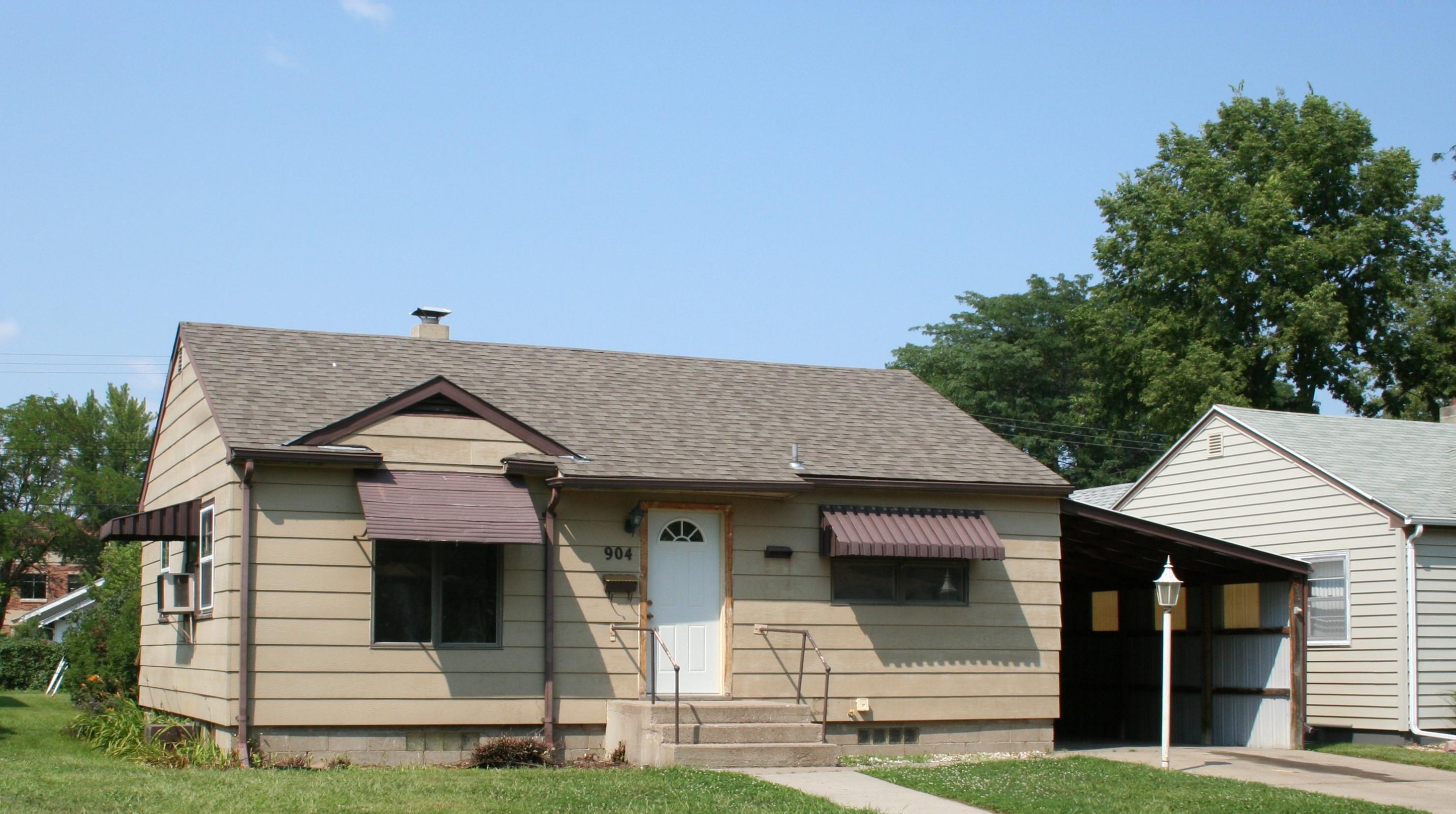 904 E Hanson Ave
