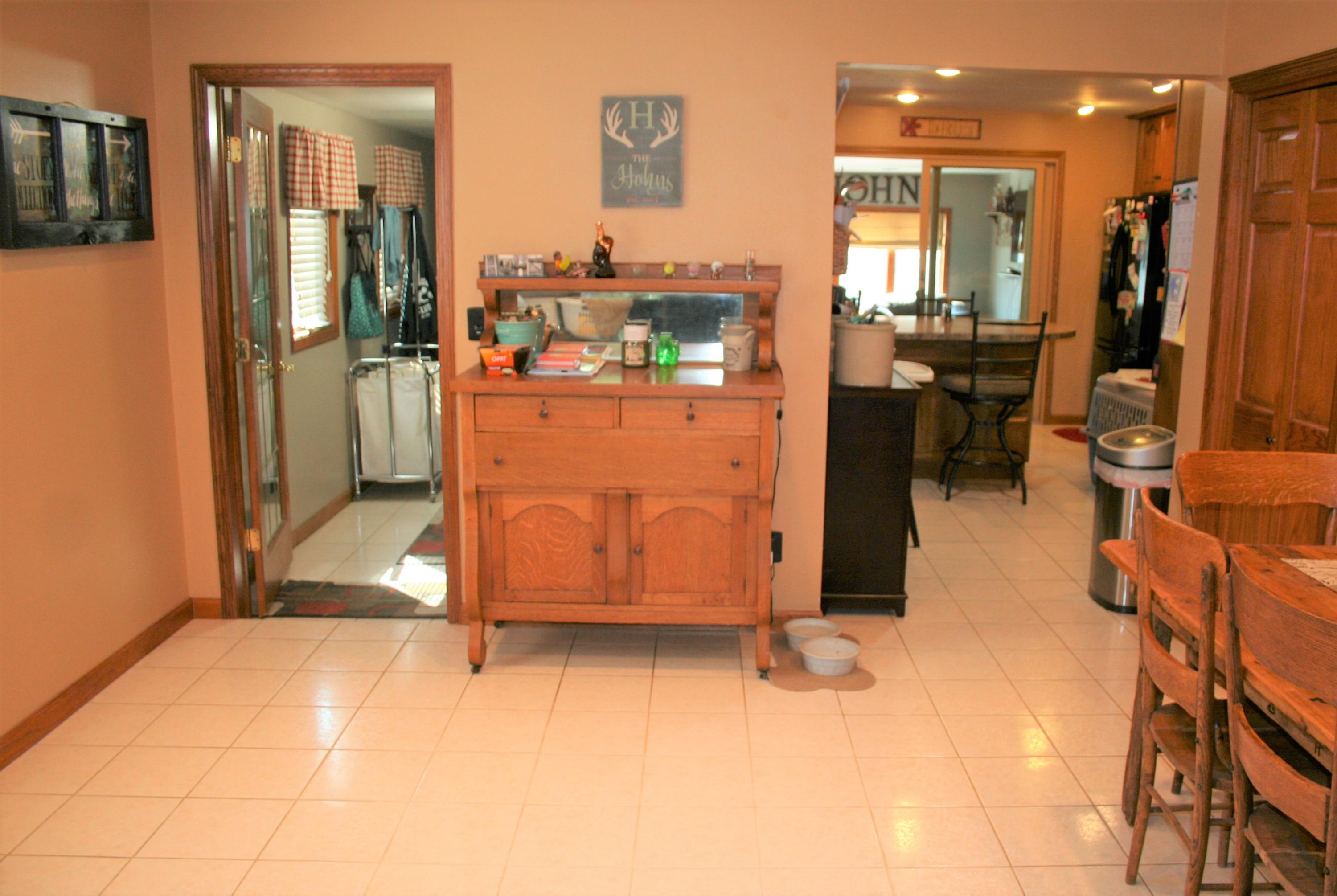 415 W 10th Ave