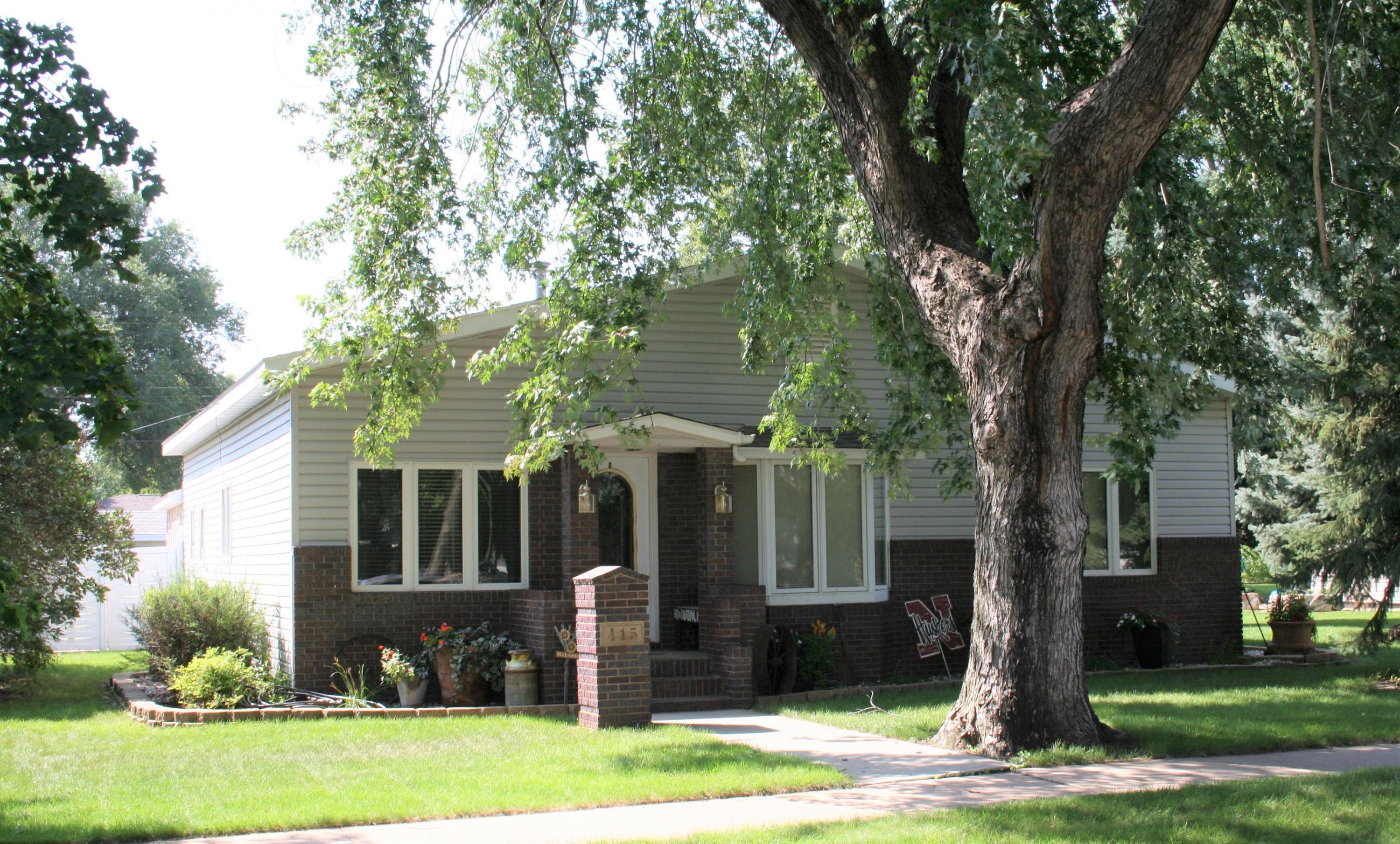 415 W 10th Ave