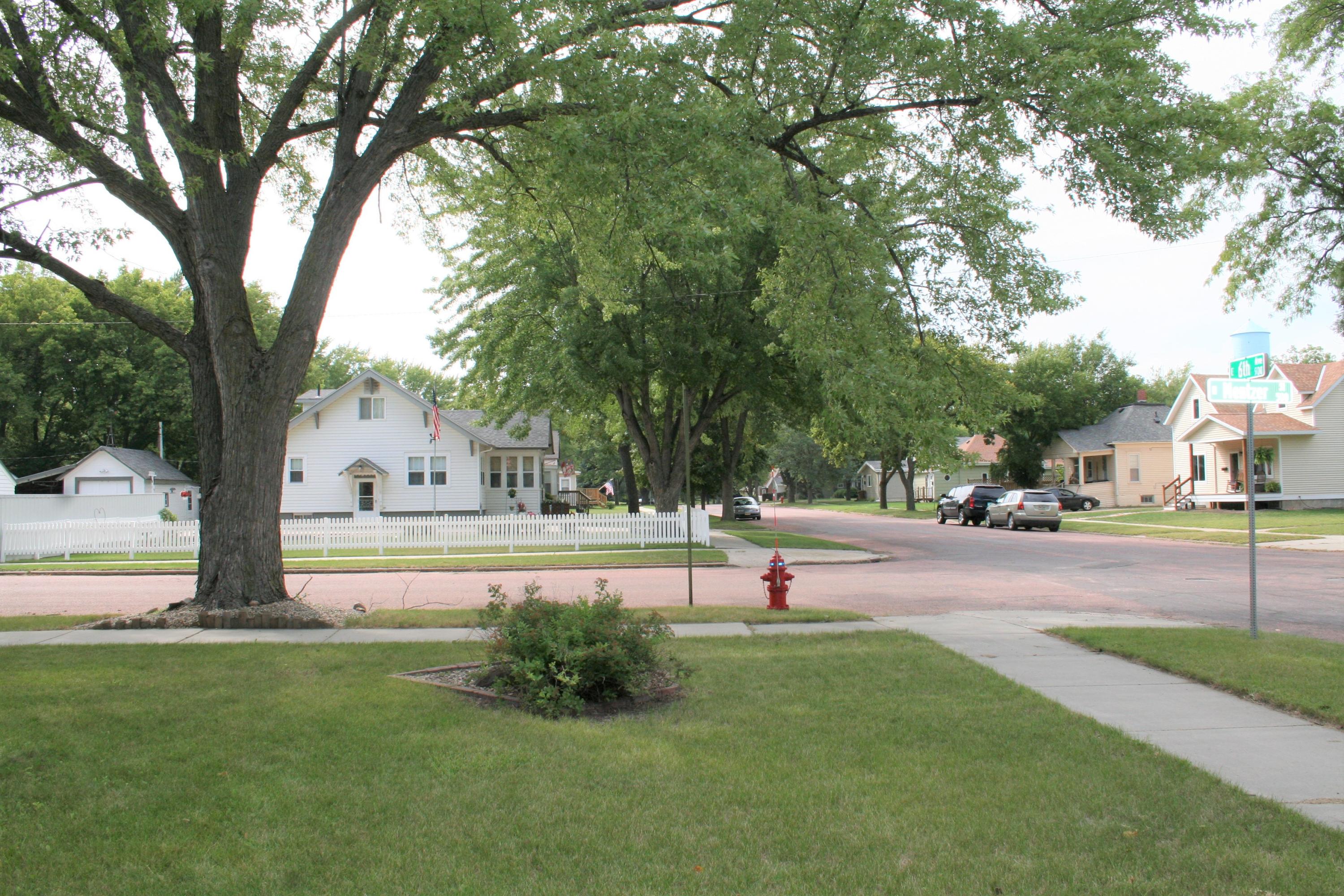 901 E 6th Ave