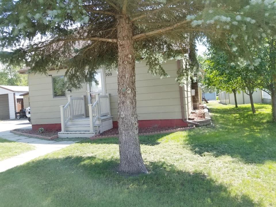 209 W 2nd St