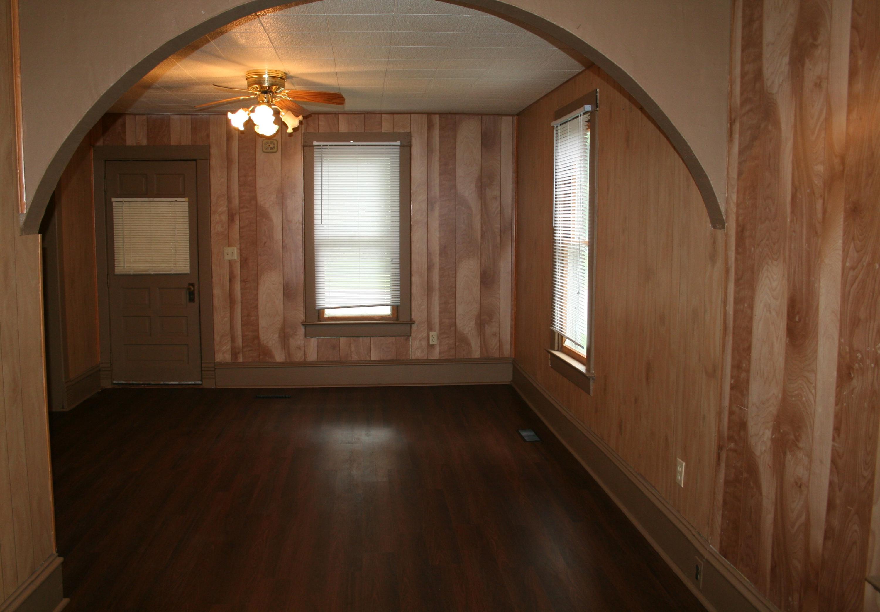 211 N Main