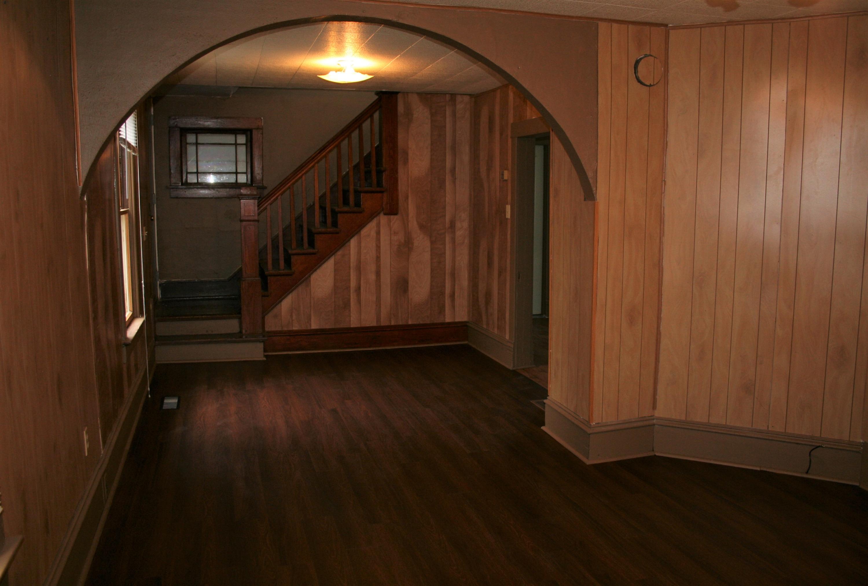 211 N Main