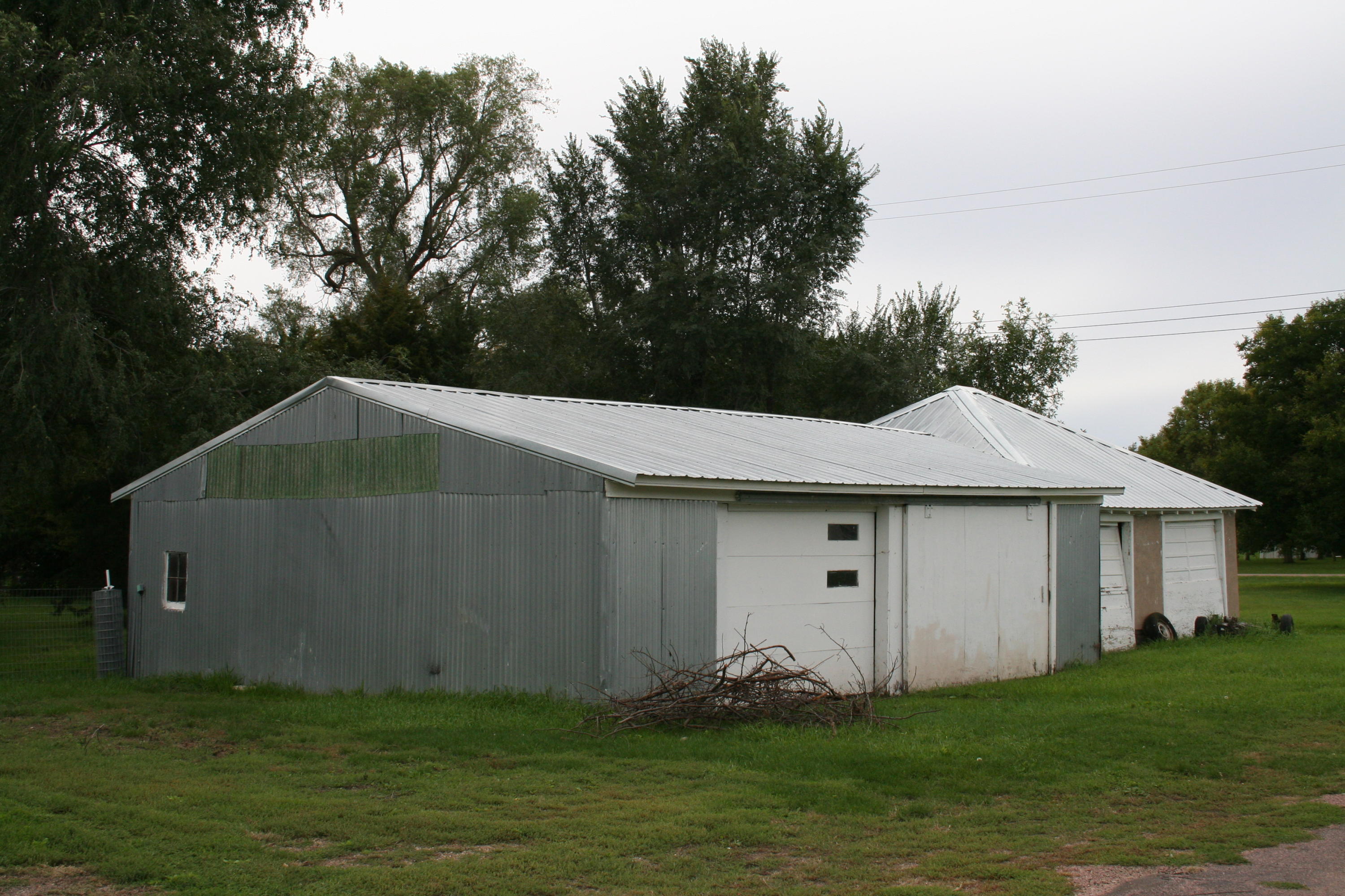 211 N Main