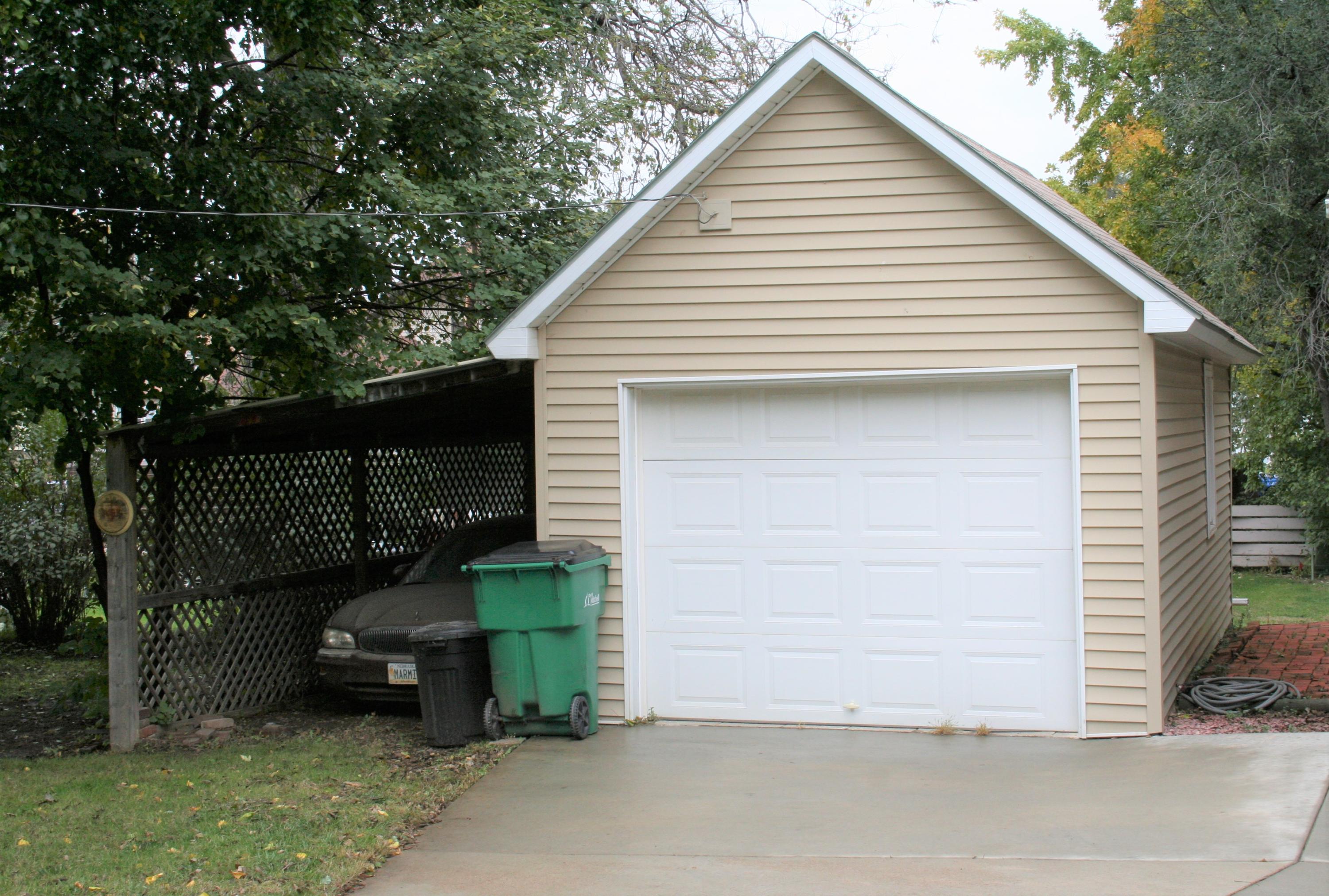 616 W 4th Ave