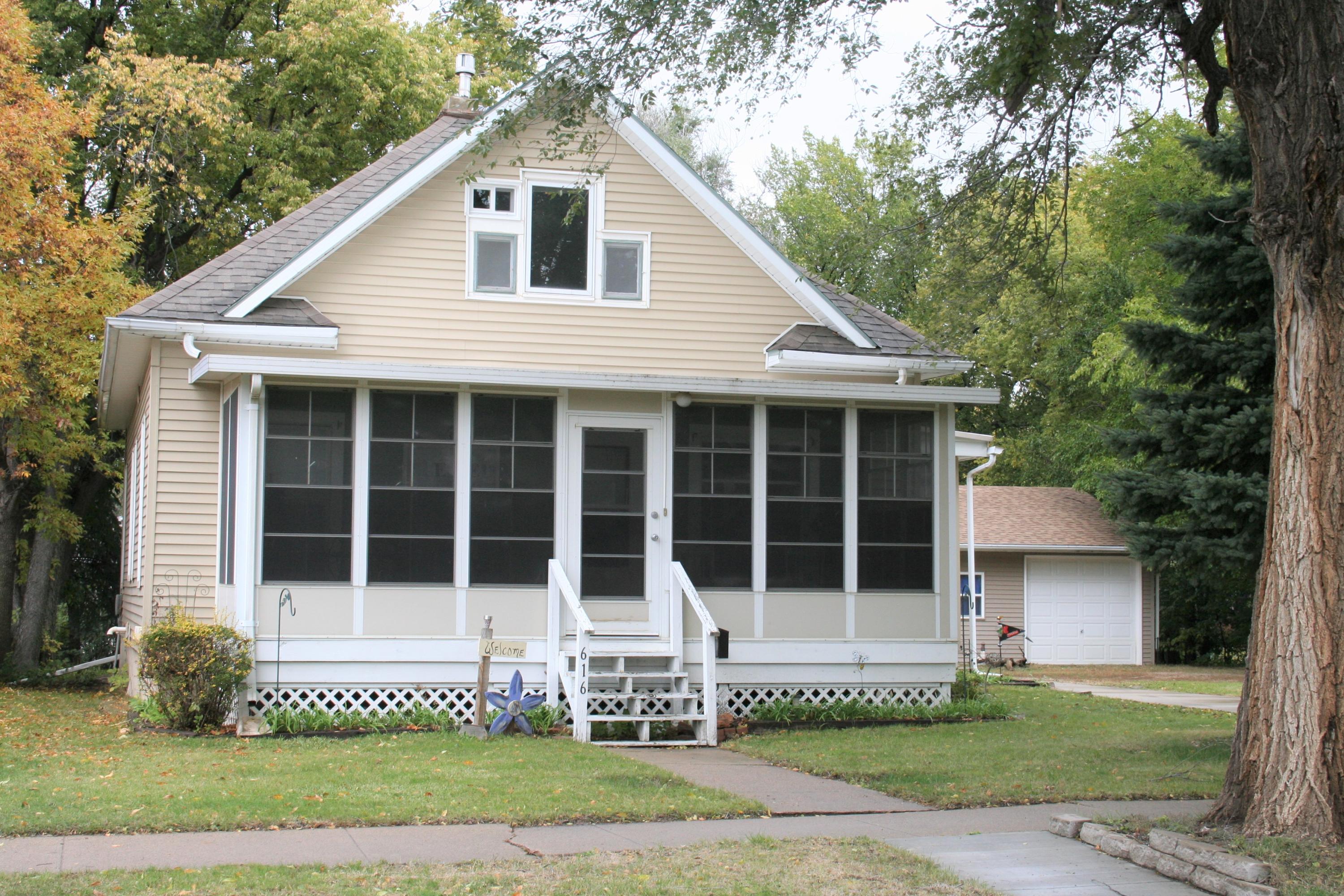 616 W 4th Ave