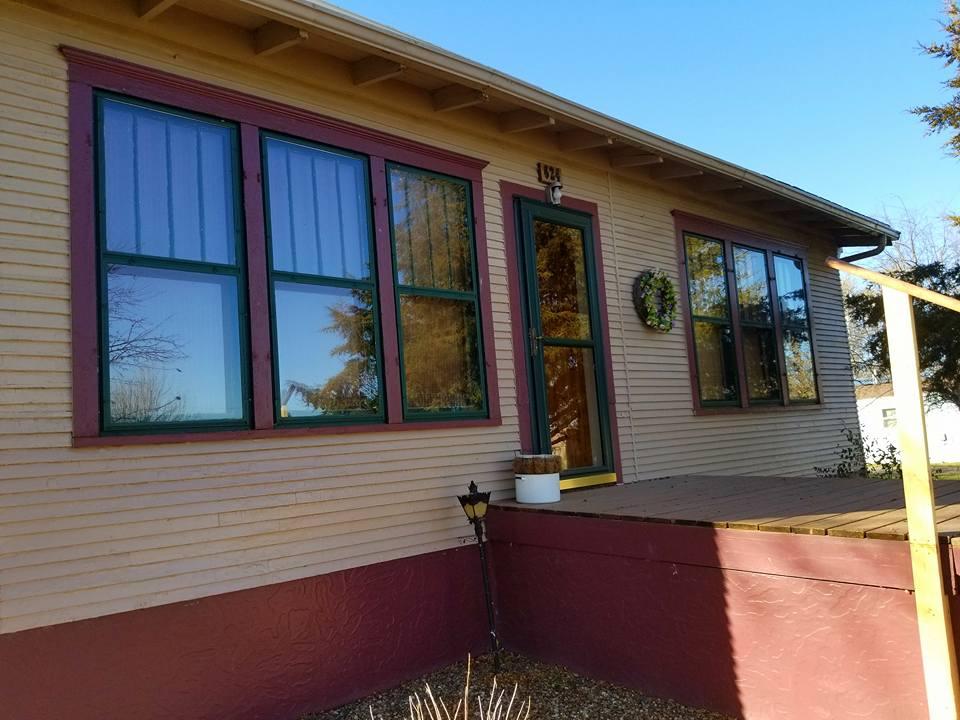 624 Main St