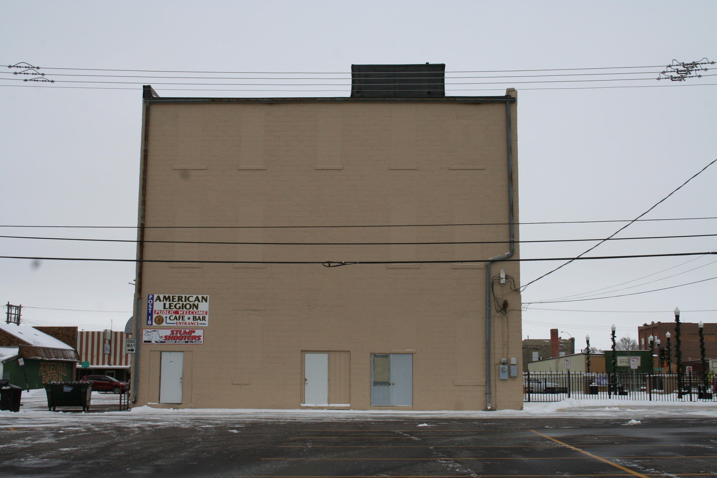 107 N Main St