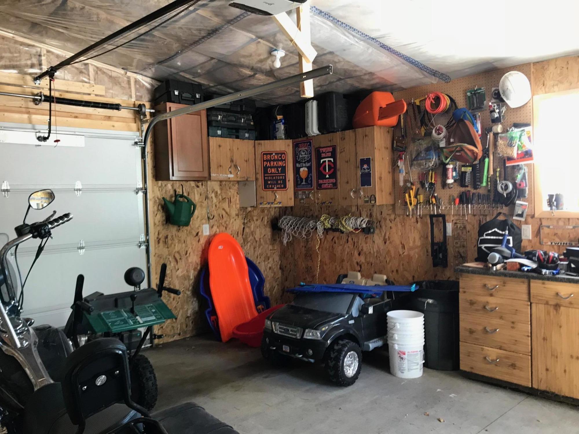 1305 Ridge Rd