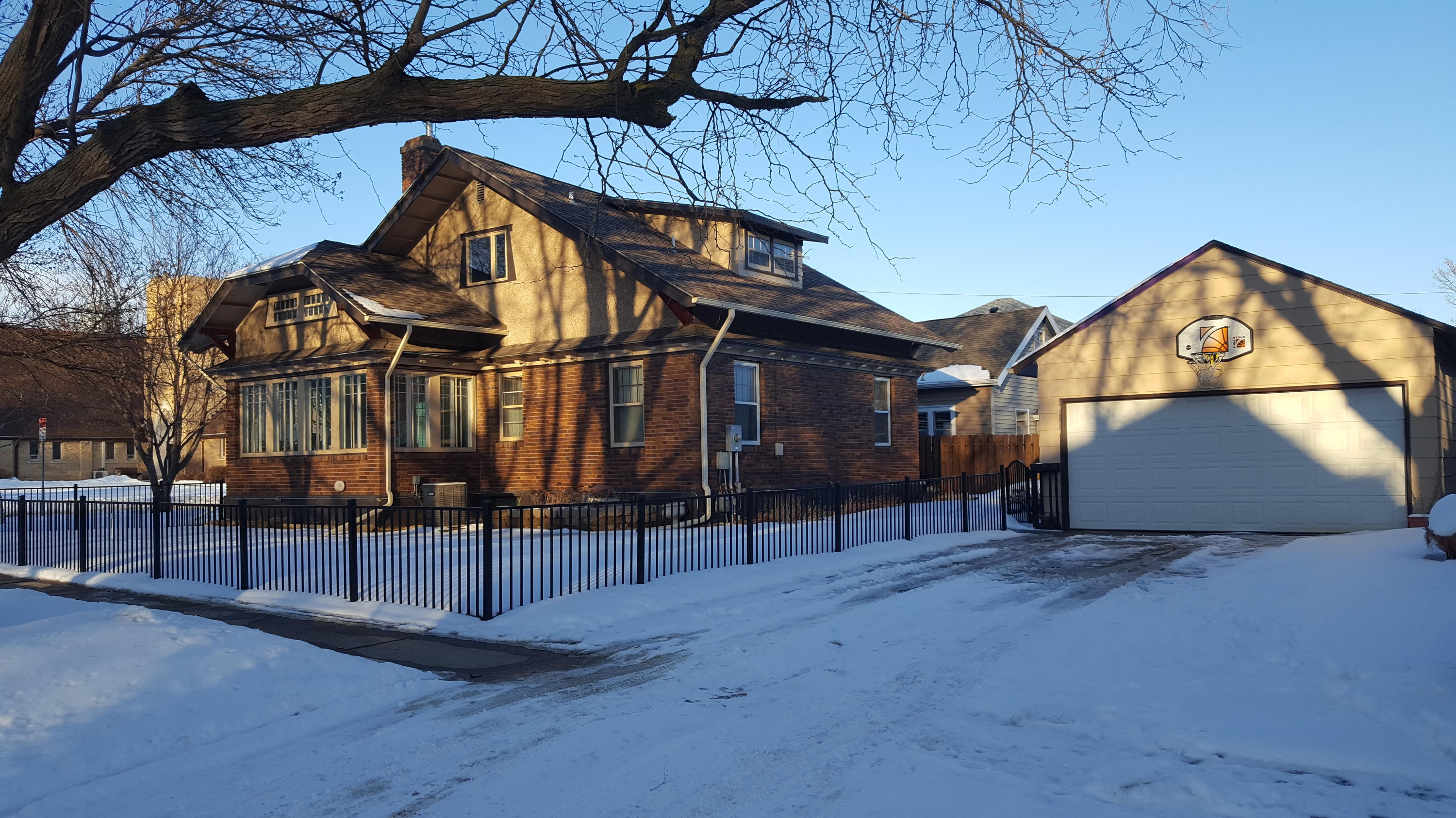 501 E 5th Ave