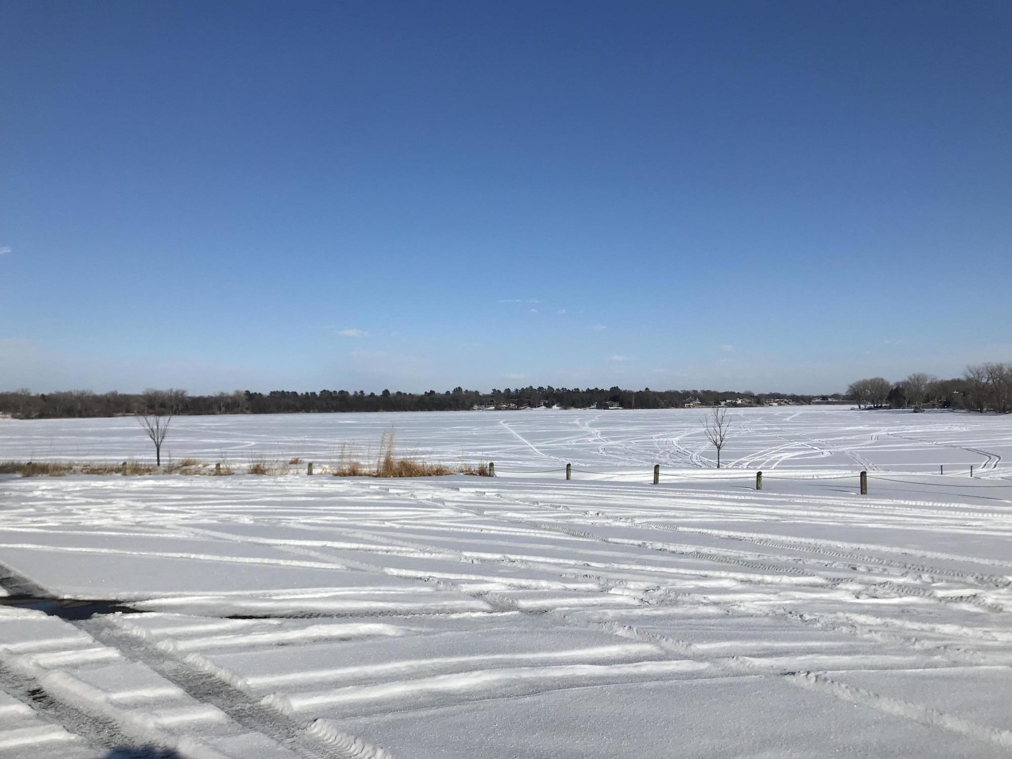 42 W Harmon Dr