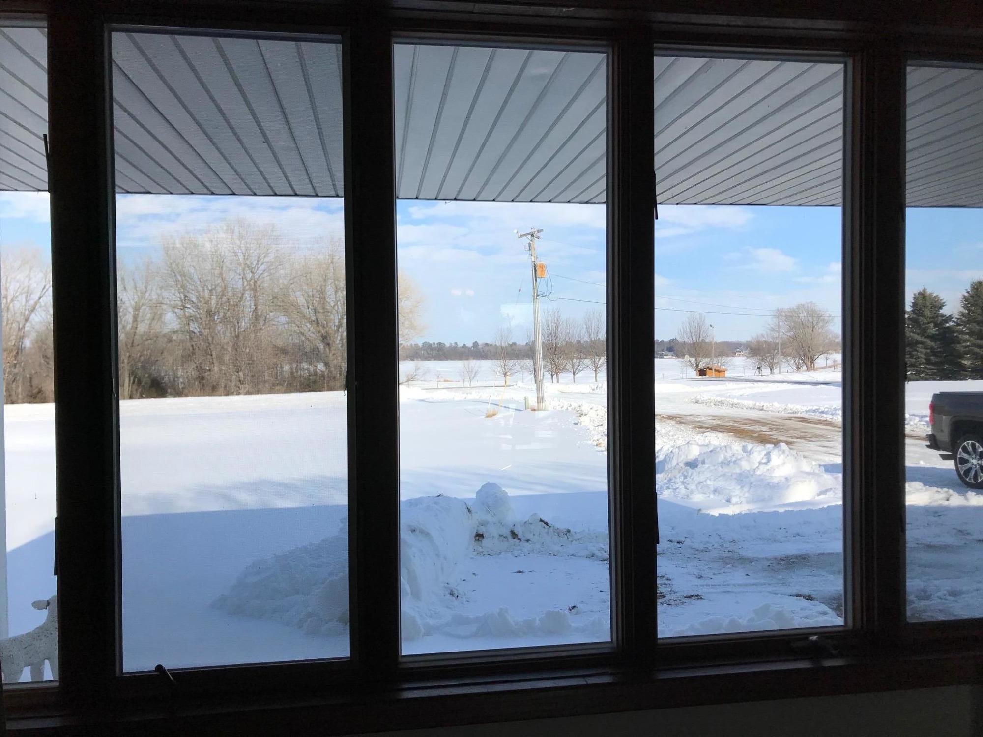 42 W Harmon Dr