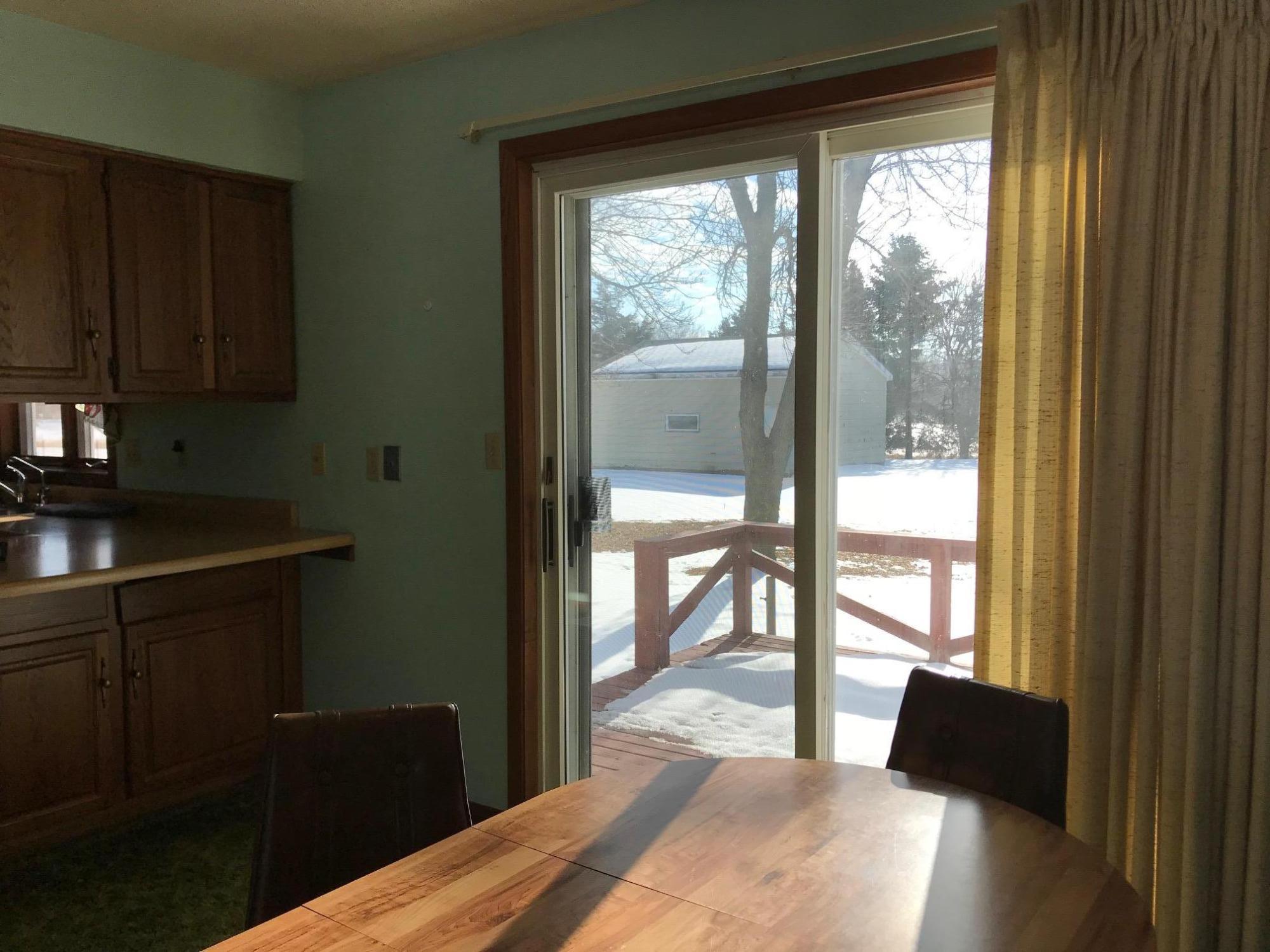 42 W Harmon Dr