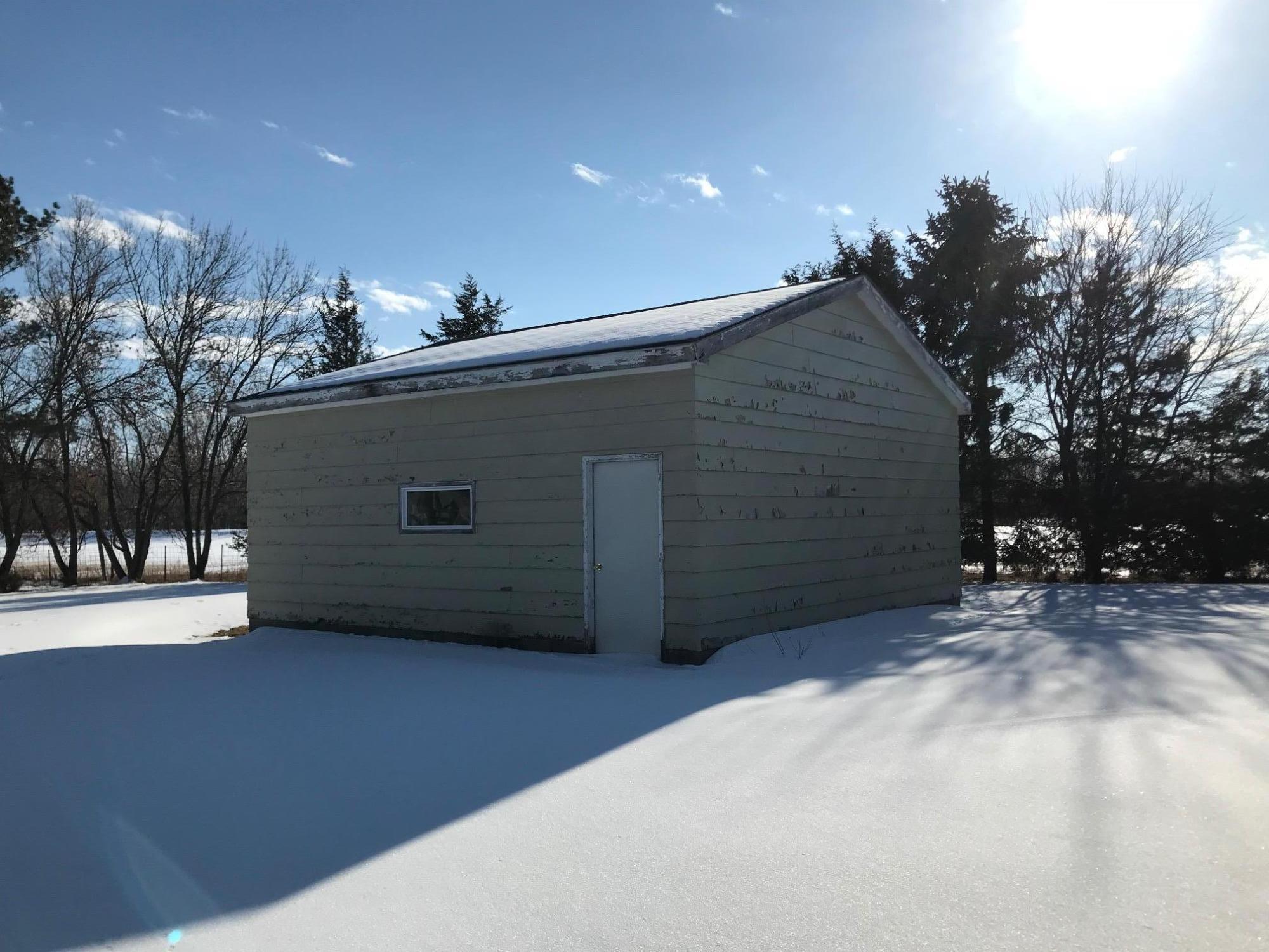 42 W Harmon Dr