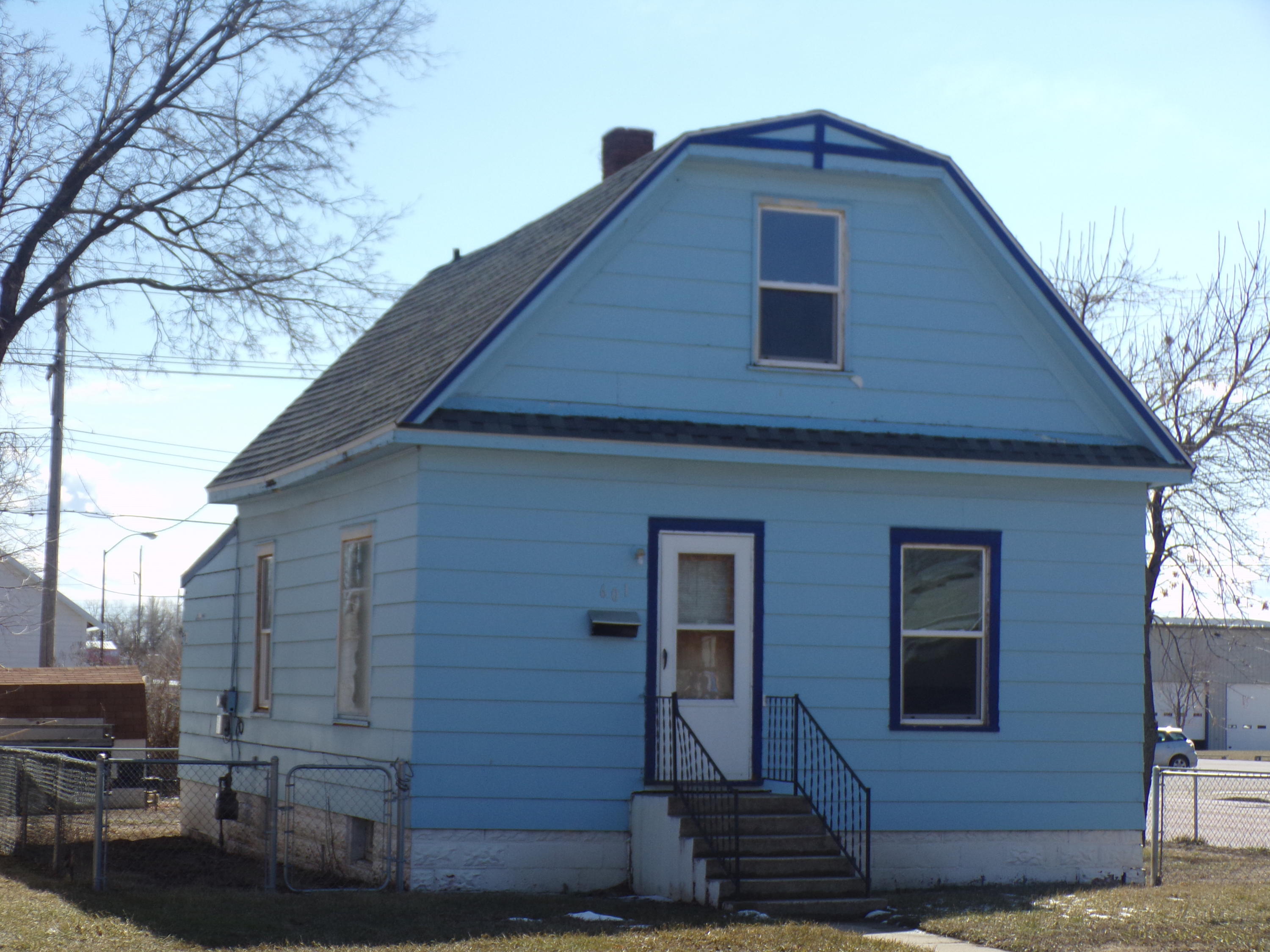 601 East Hanson Ave