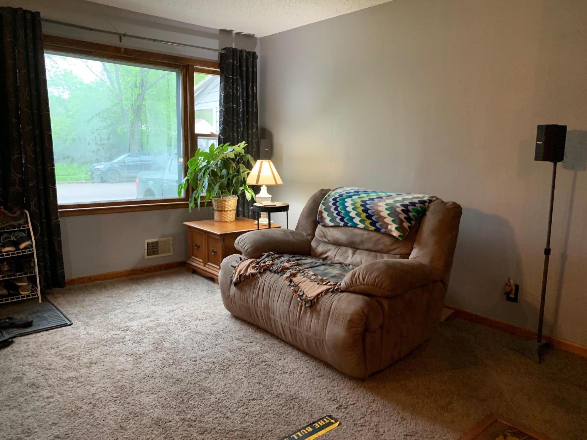 1313 E 5th Ave
