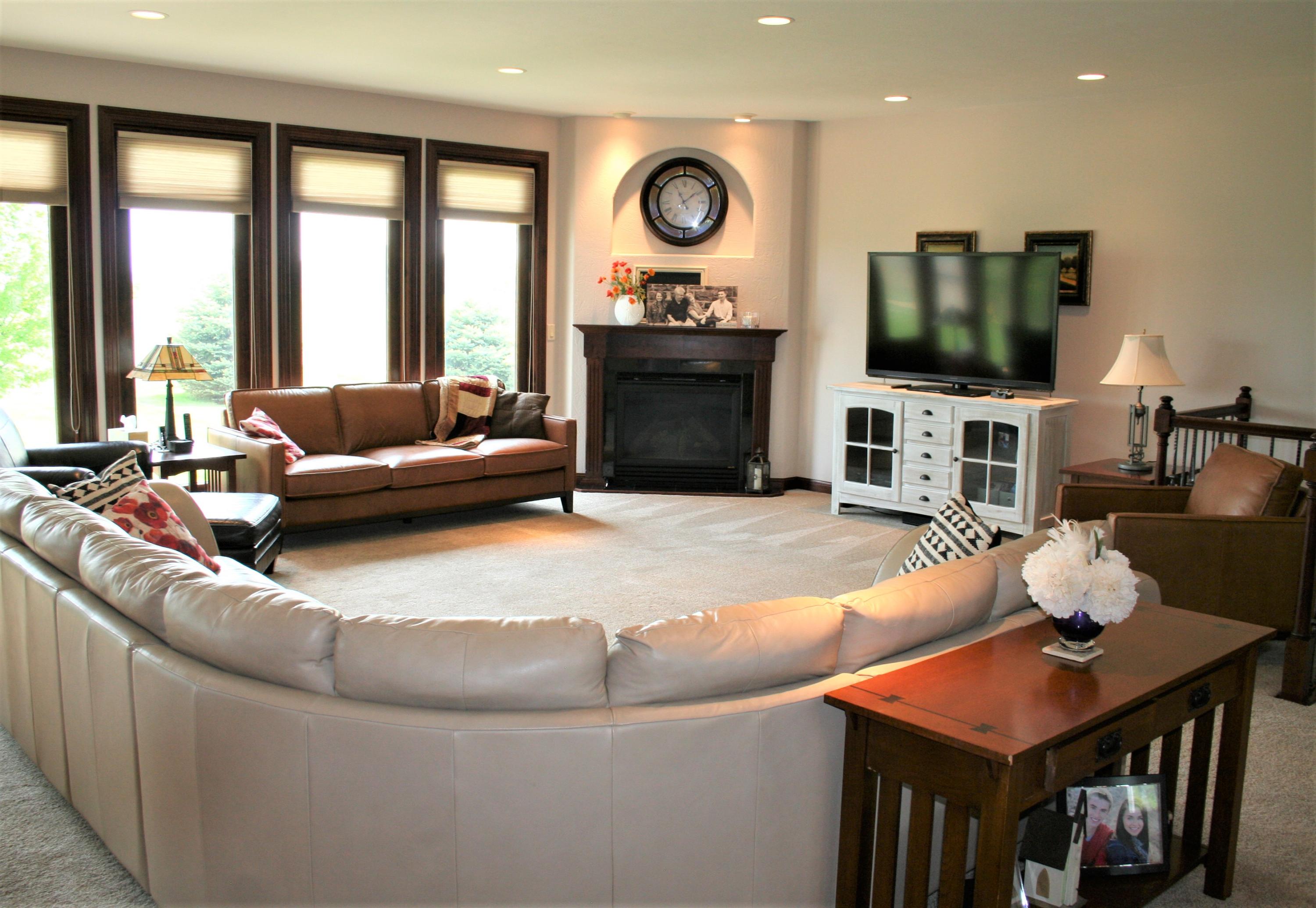 107 N Harmon Dr
