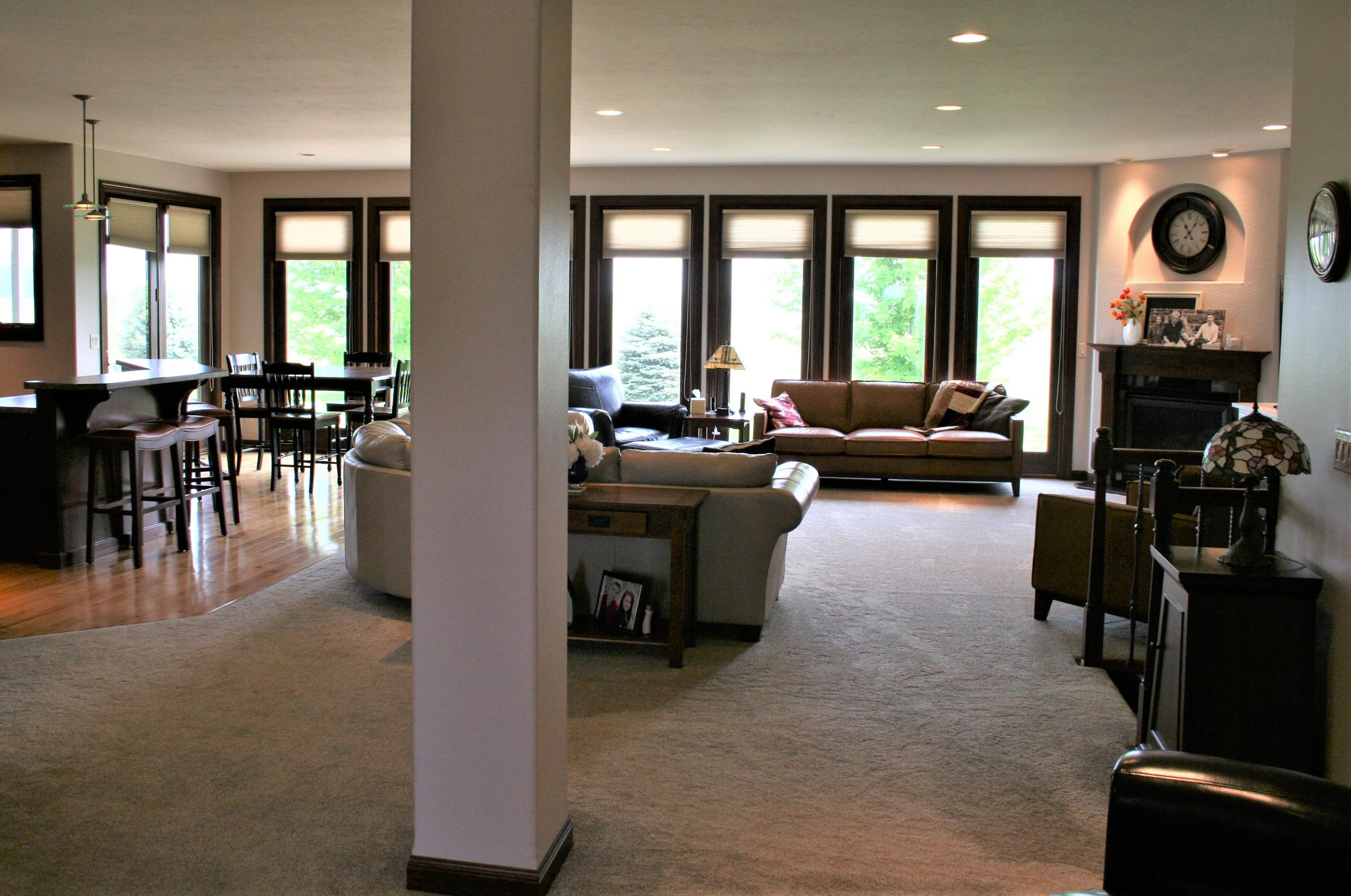 107 N Harmon Dr