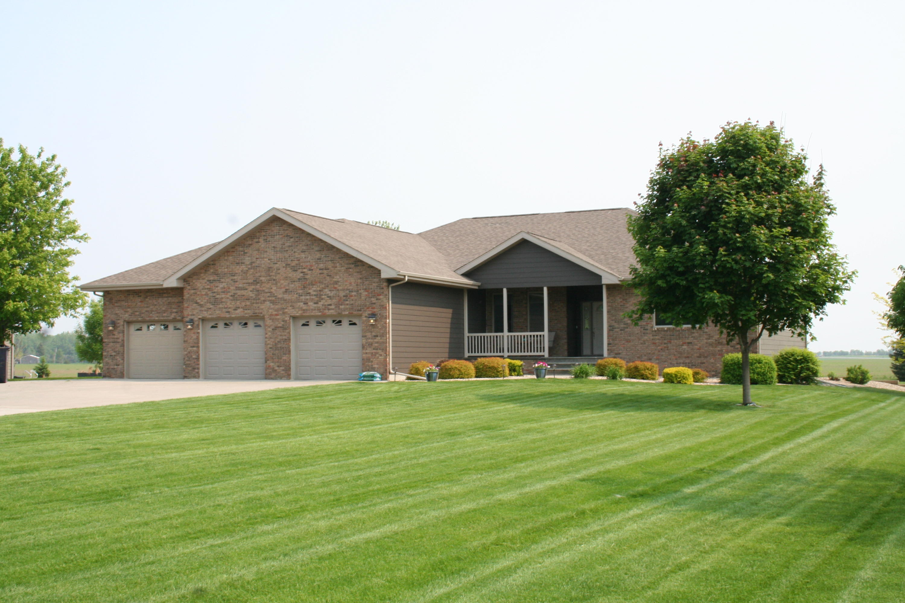 107 N Harmon Dr