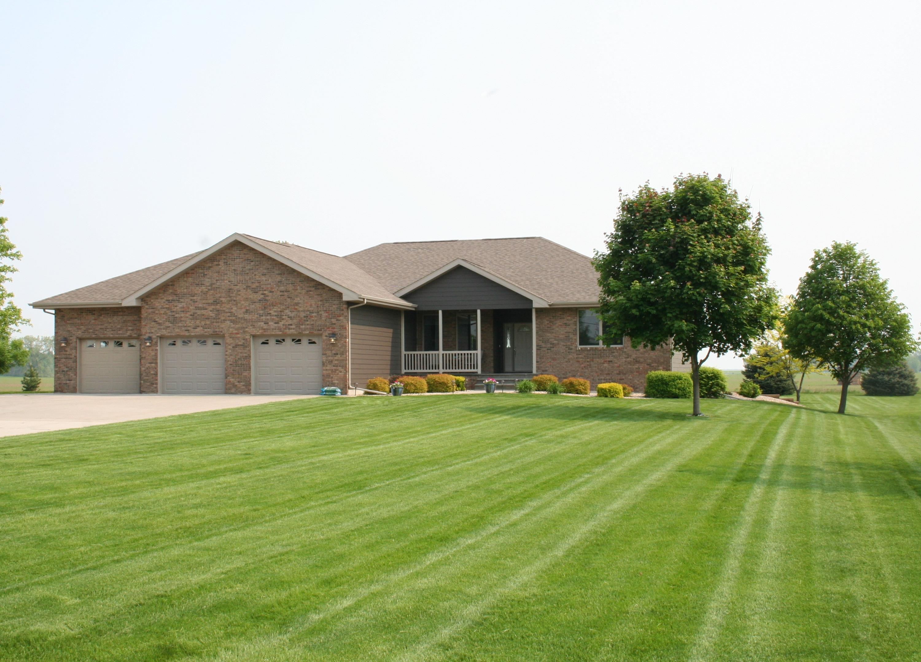 107 N Harmon Dr