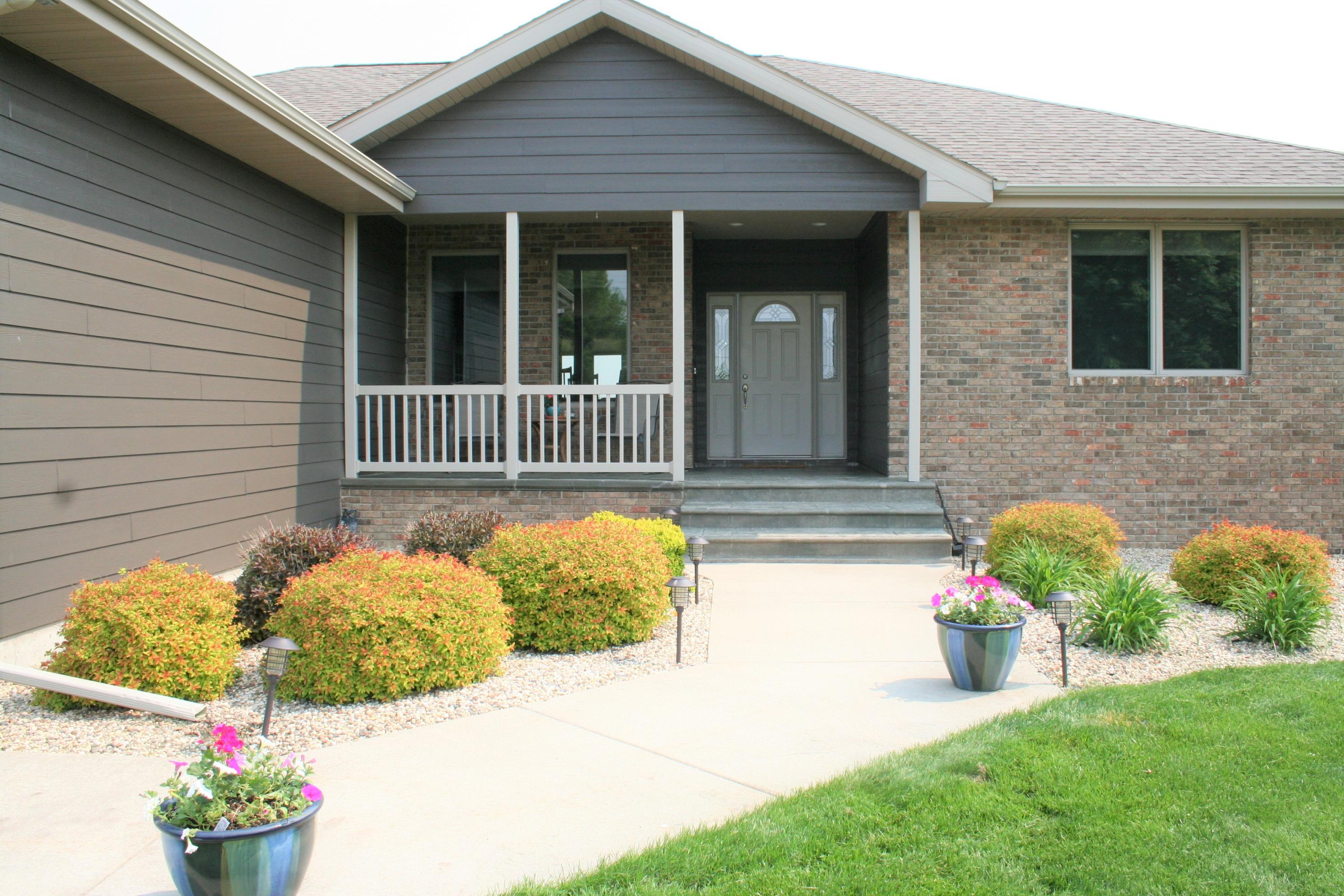 107 N Harmon Dr