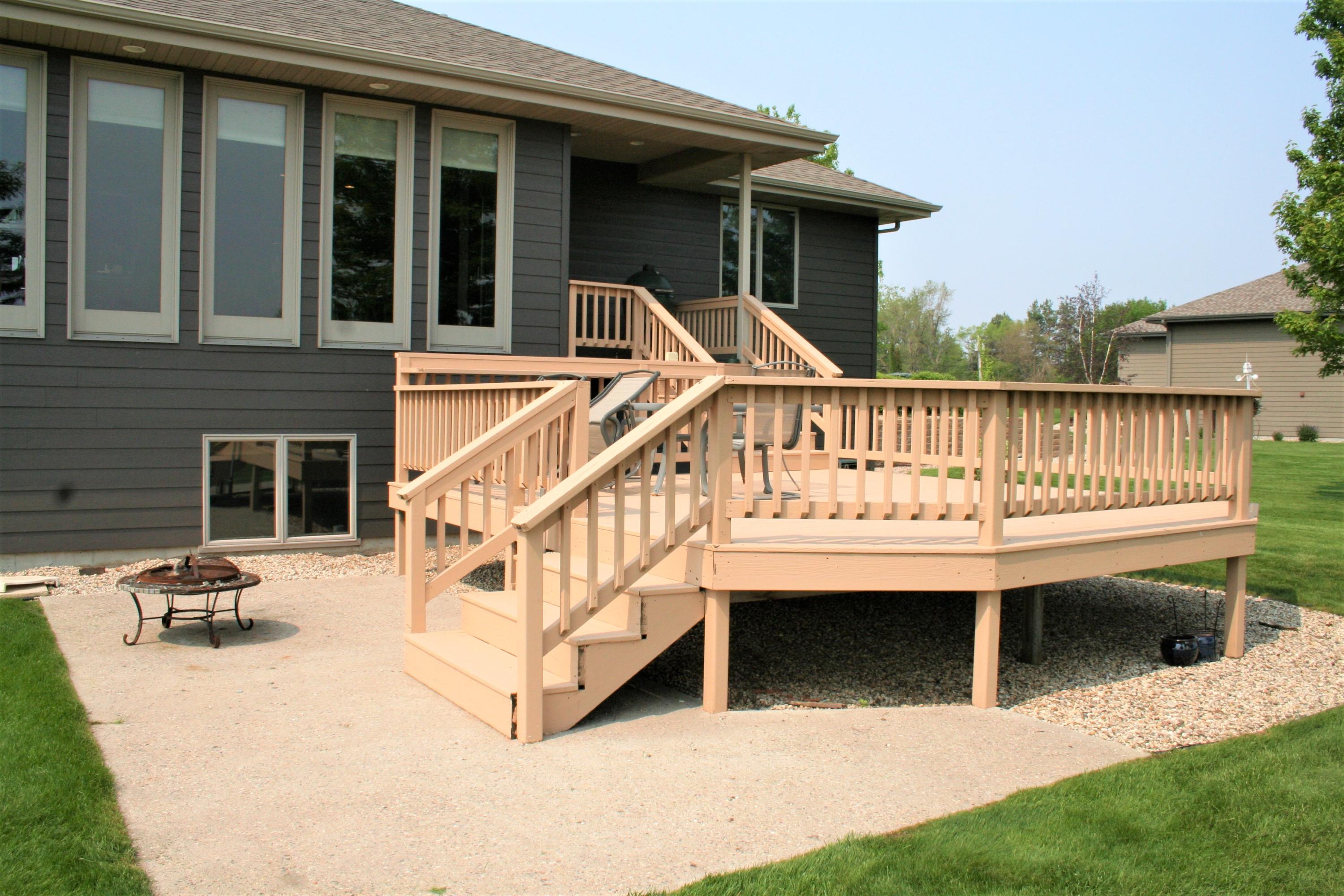 107 N Harmon Dr
