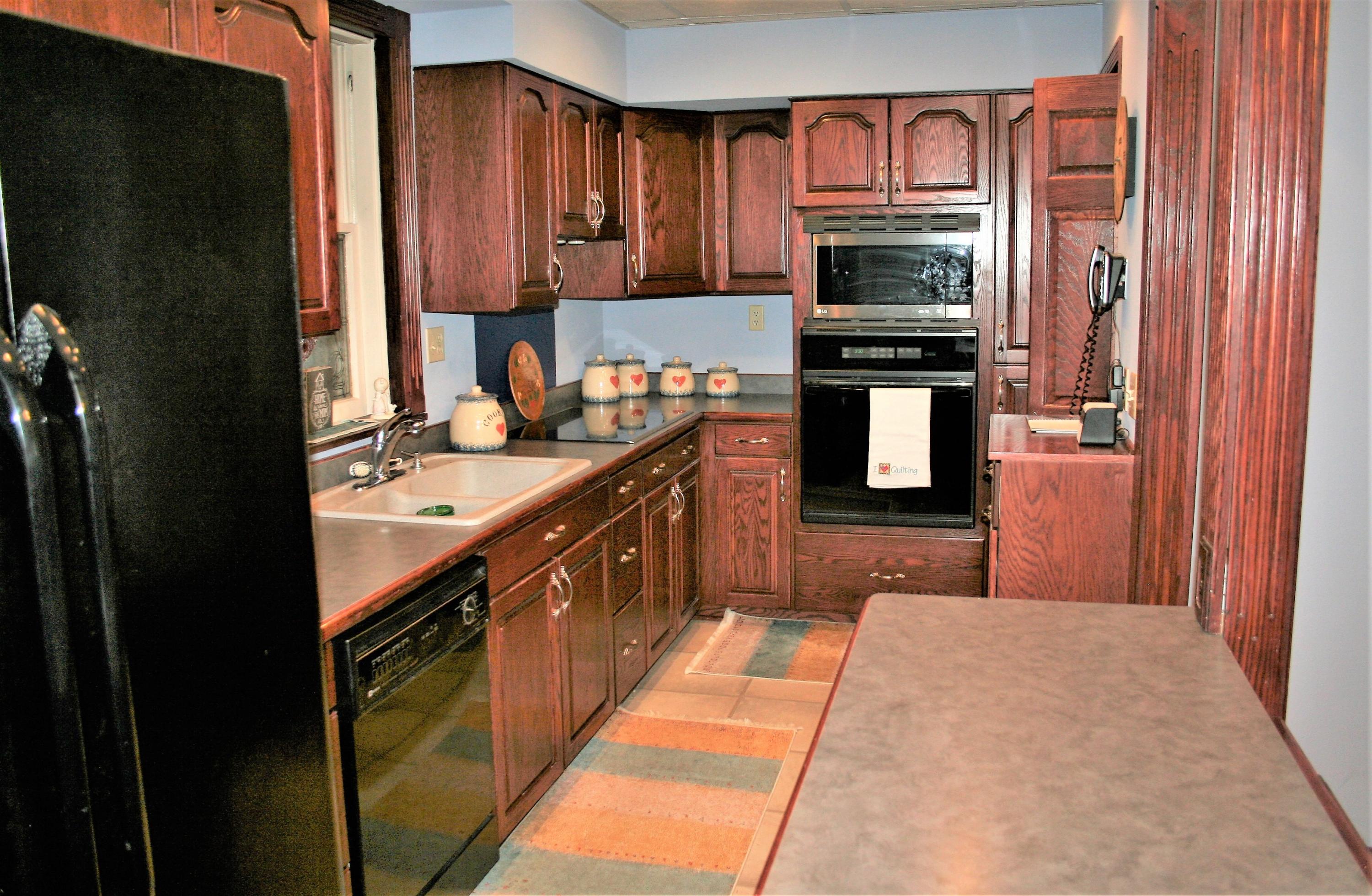 600 W 10th Ave