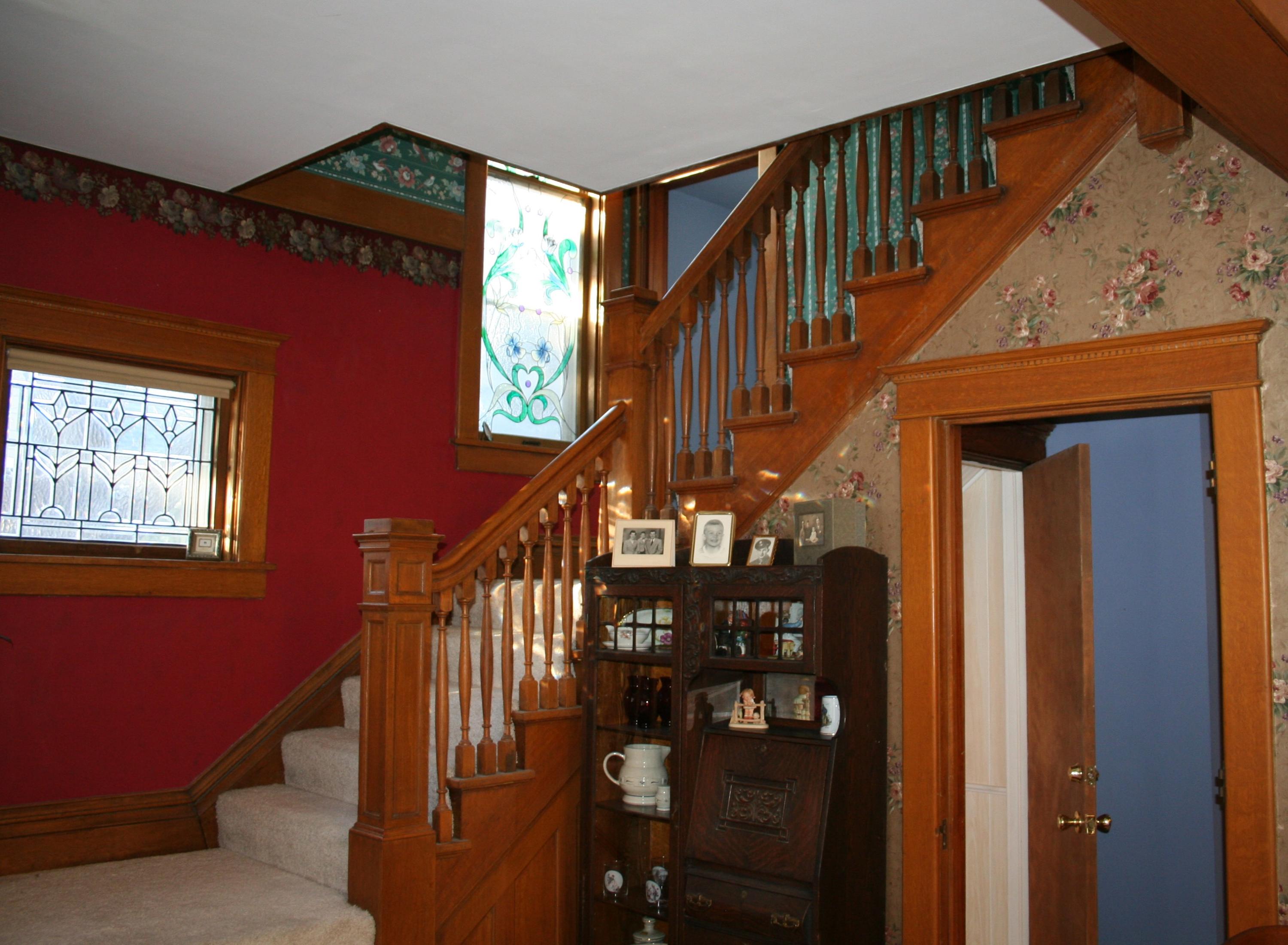 600 W 10th Ave