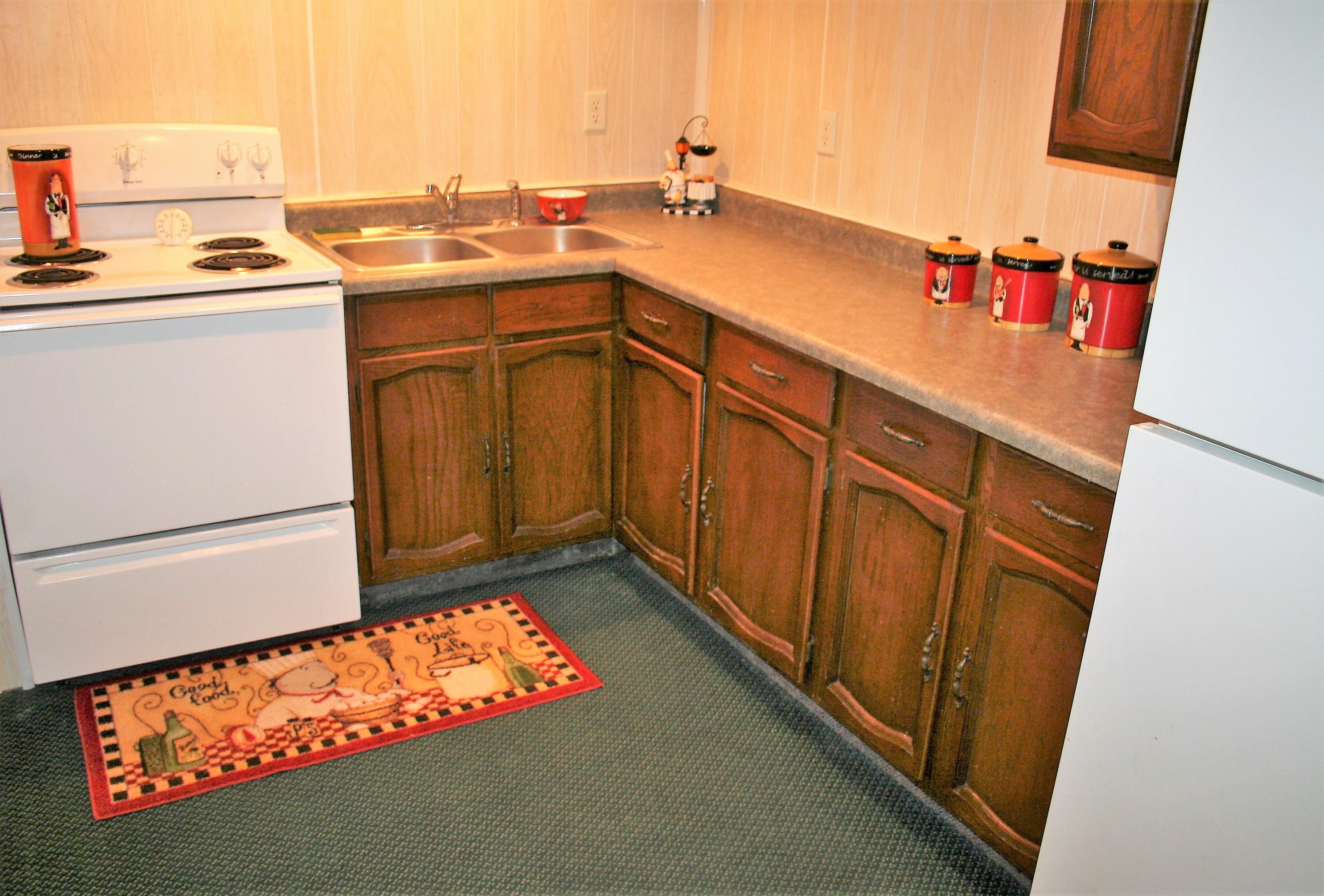 600 W 10th Ave