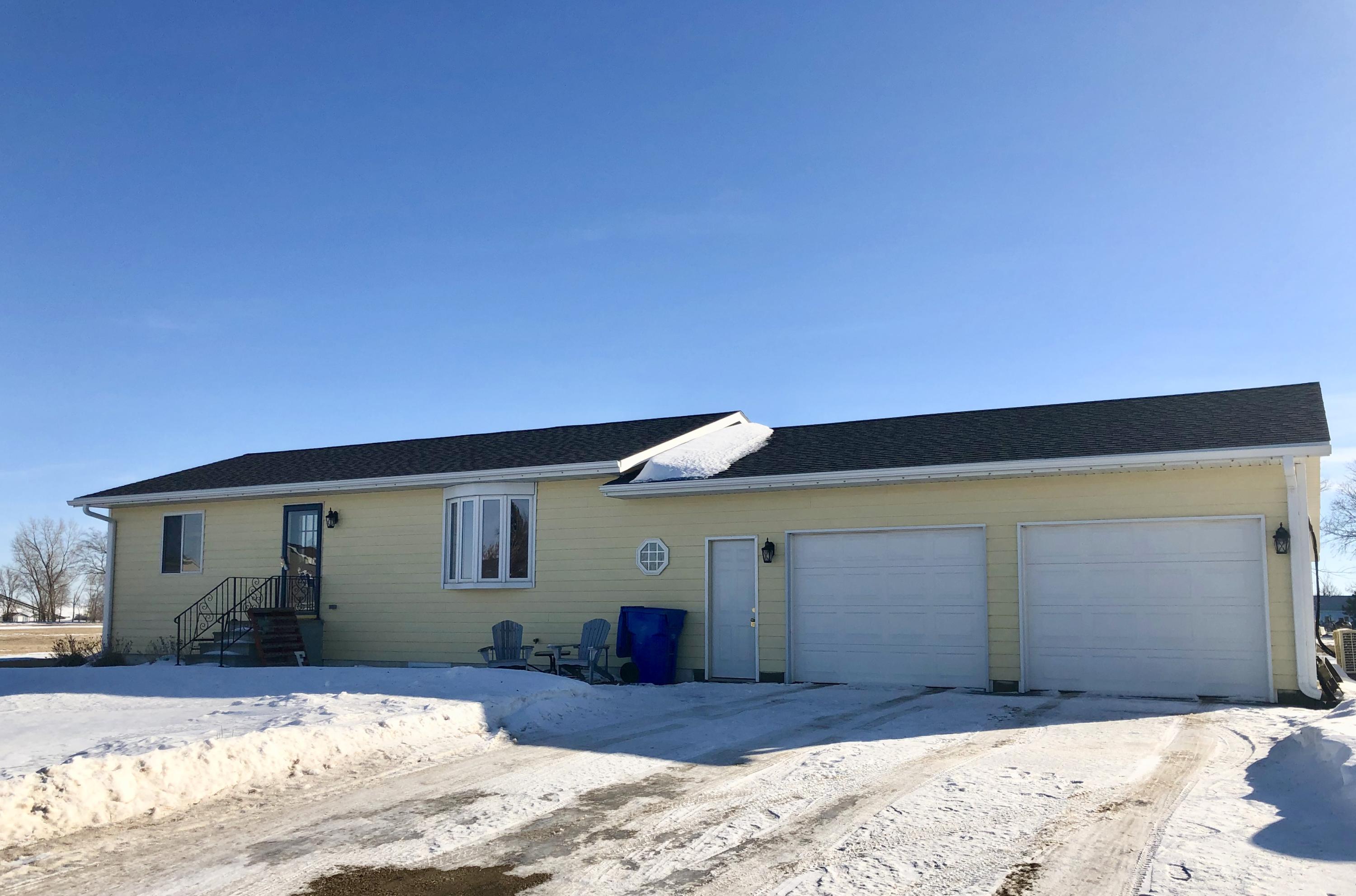 501 Delevan Ct