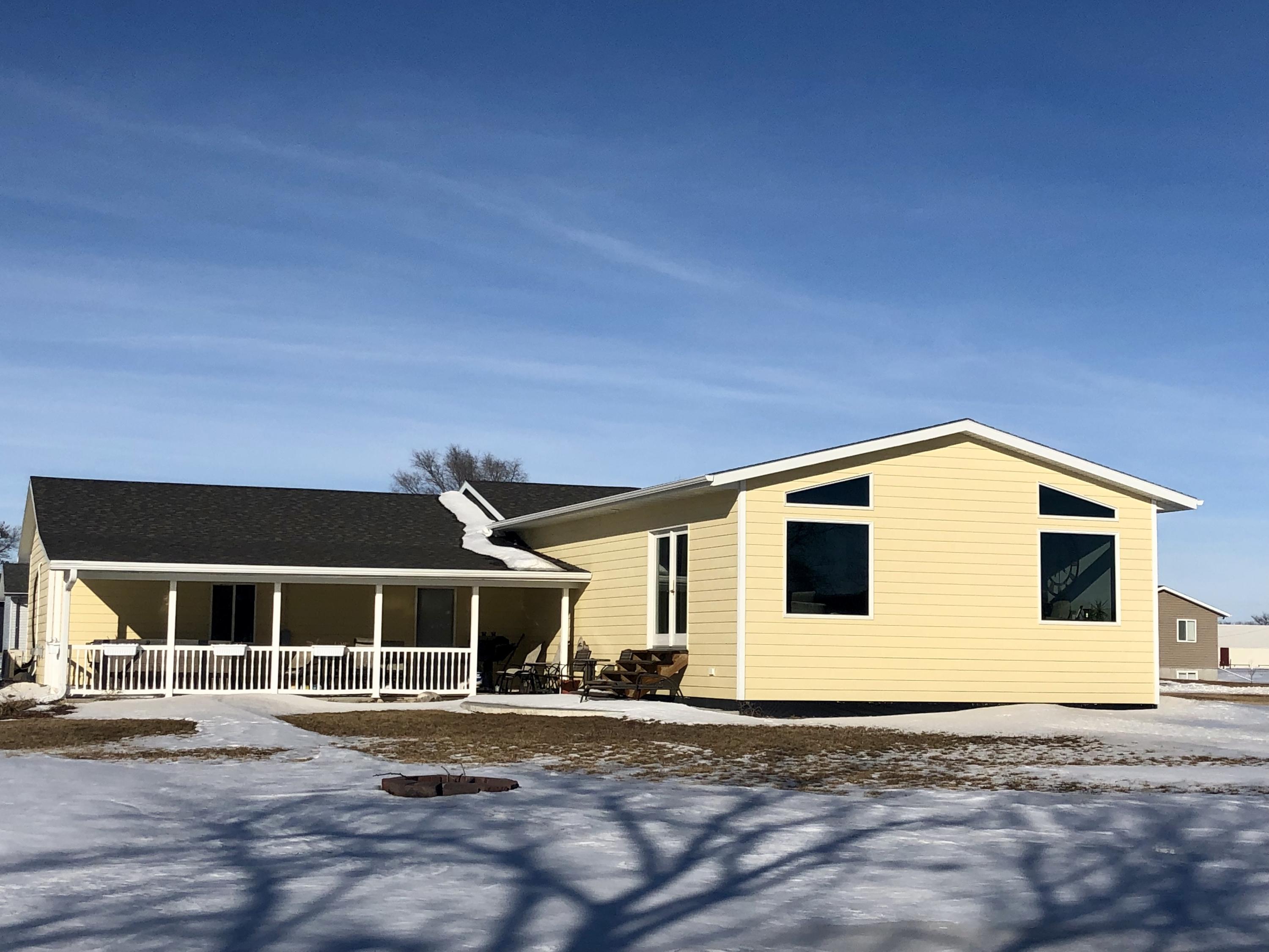 501 Delevan Ct