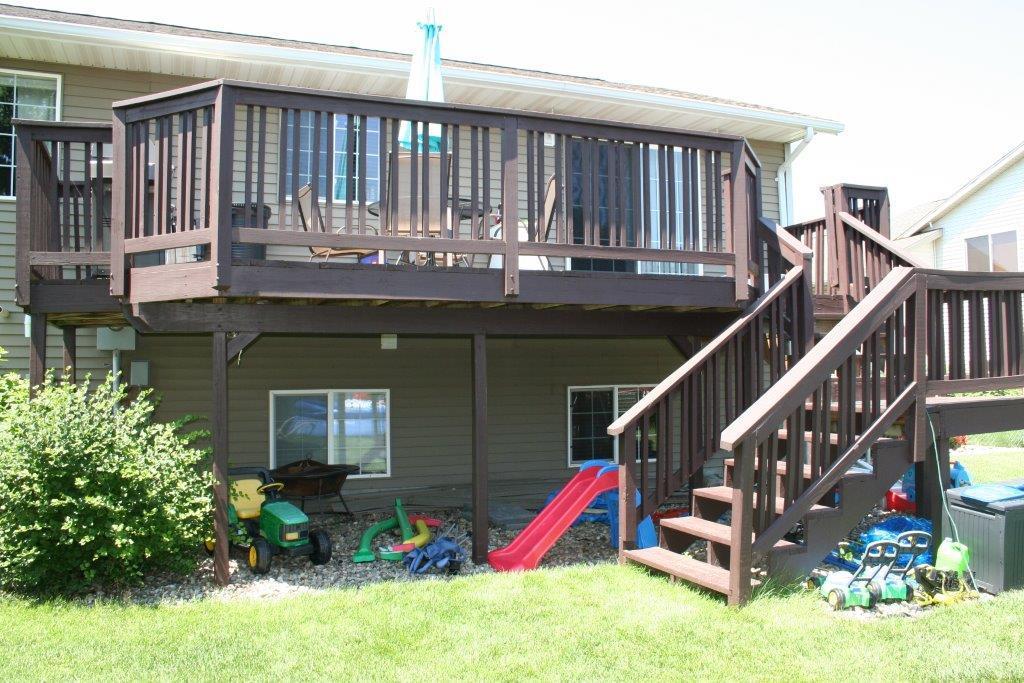 300 Christine St