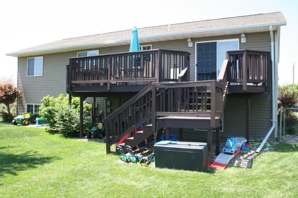 300 Christine St